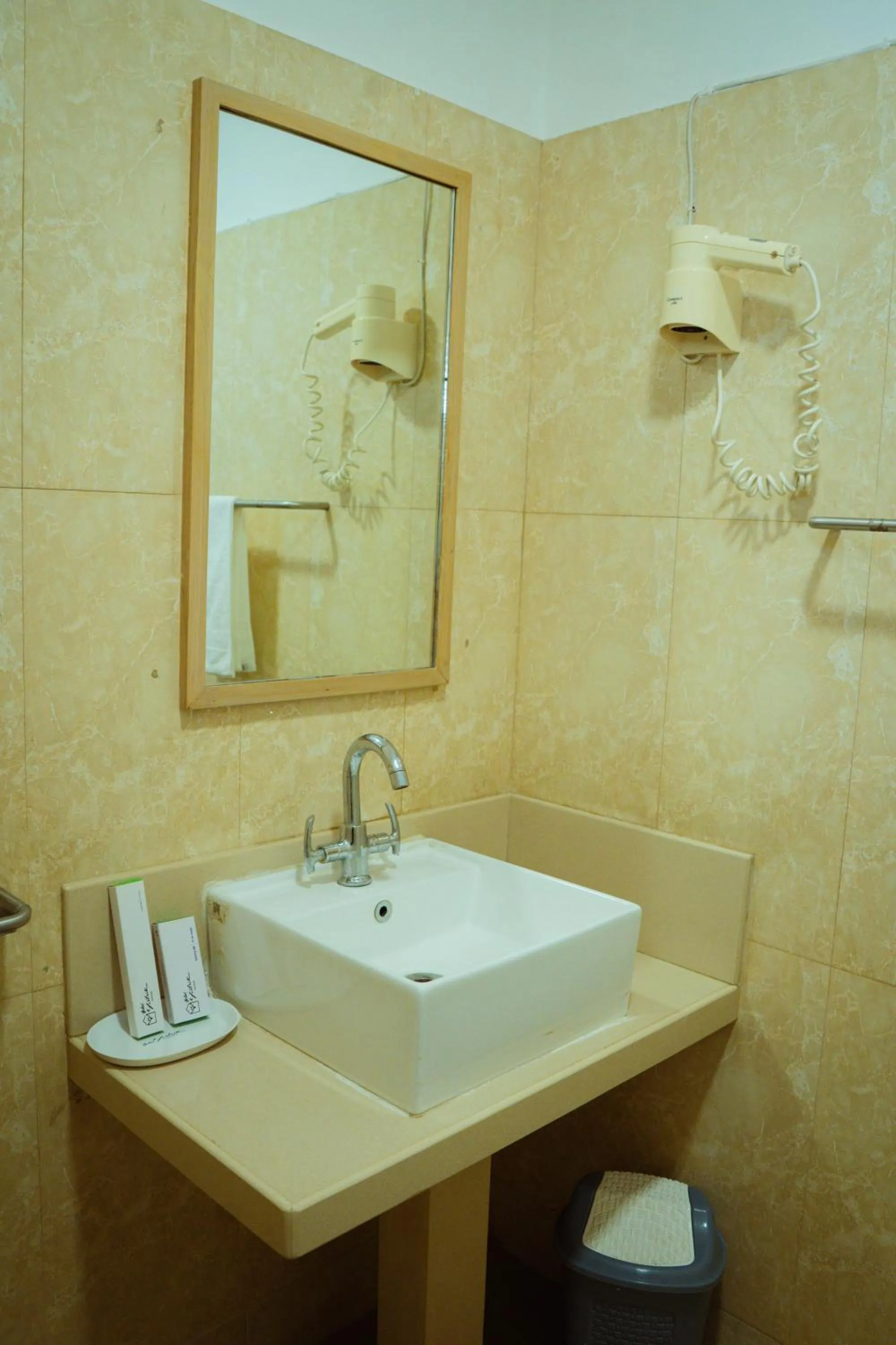 Bathroom in Hotel Yatrik