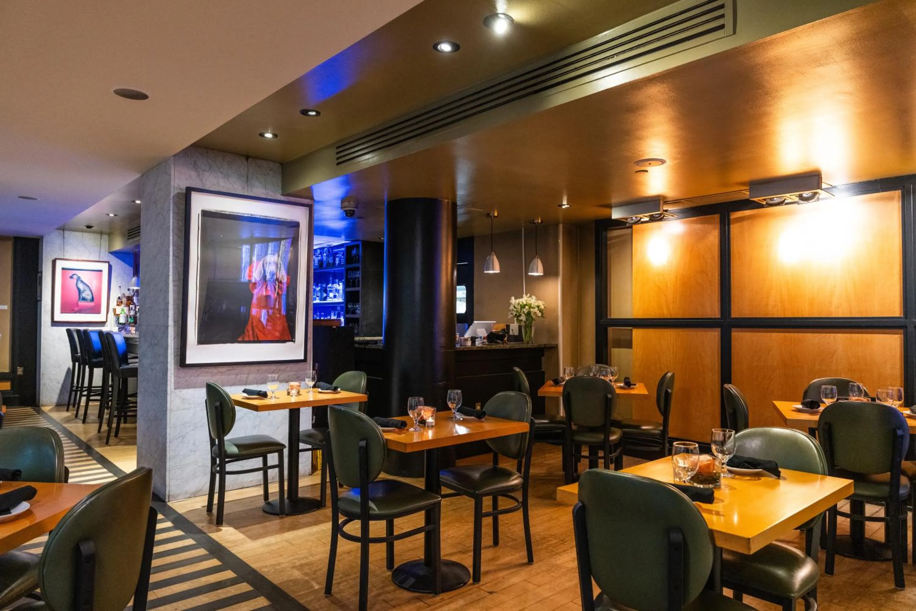 Restaurant/places to eat in The River Inn