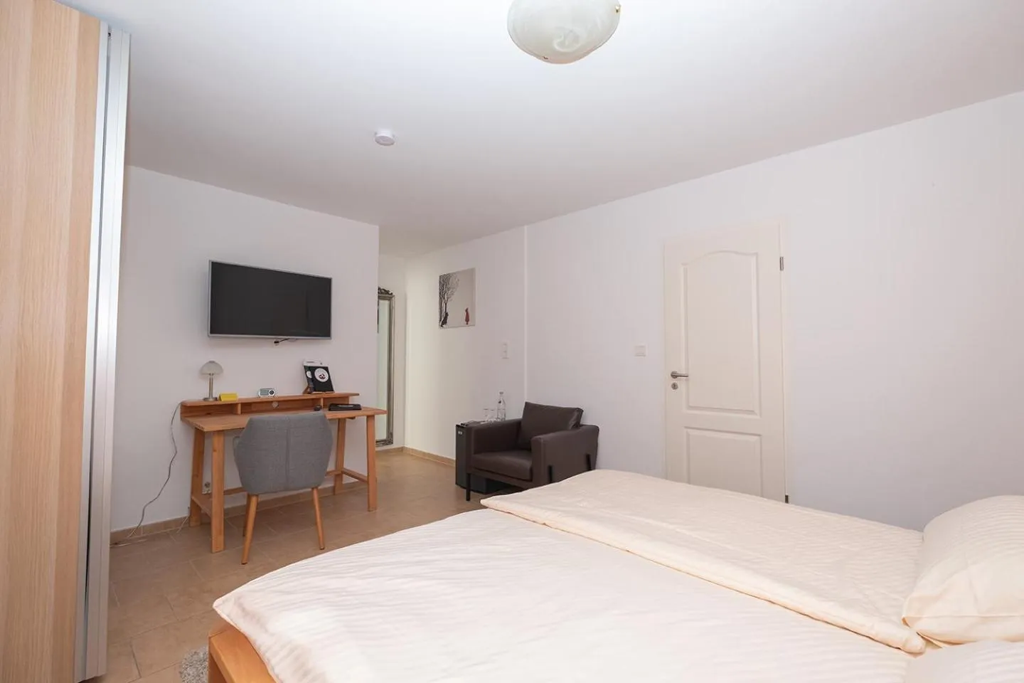 Bed in Märchenwald Altenberg B&B Hotel