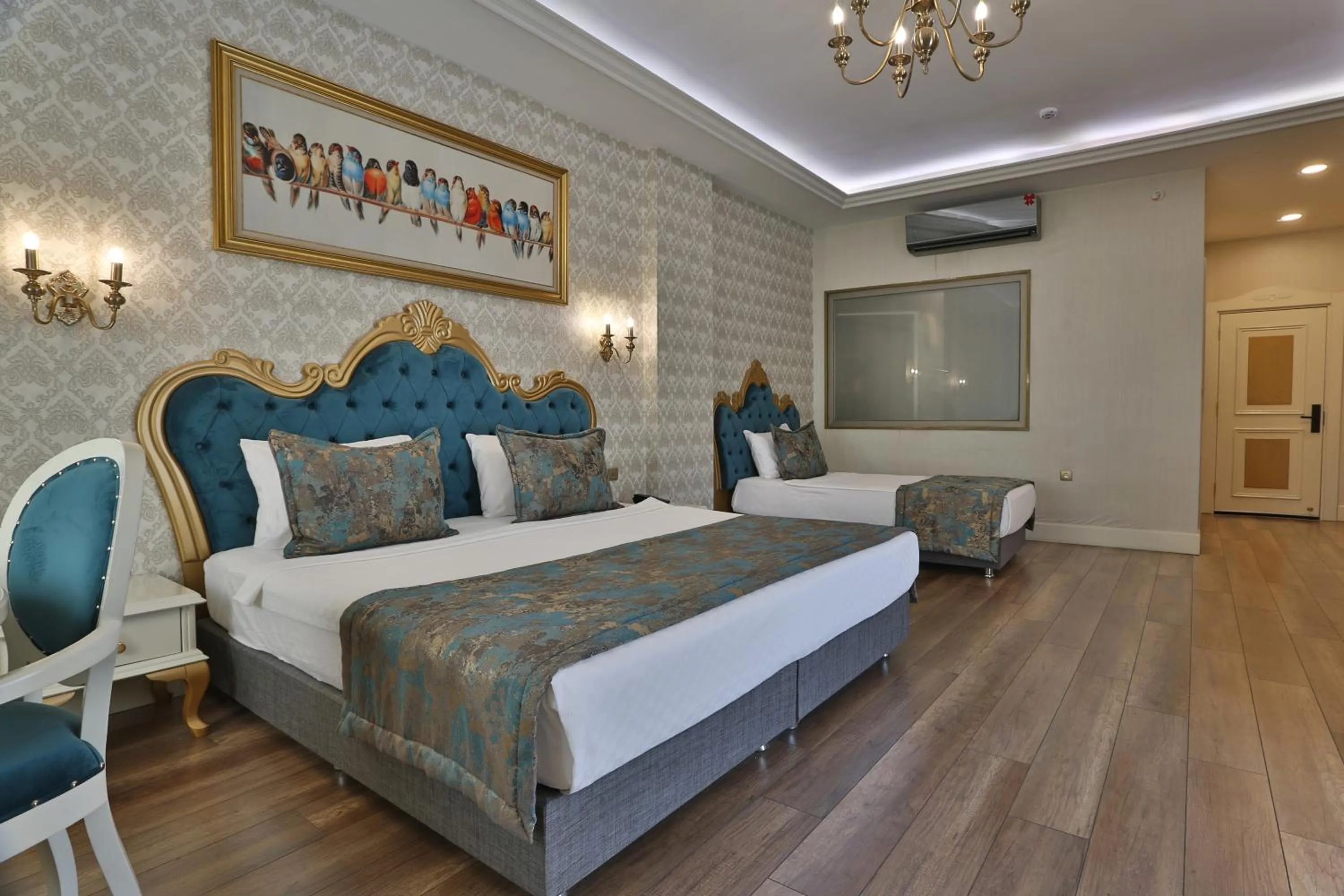 Photo of the whole room, Bed in Park Dedeman Mardin