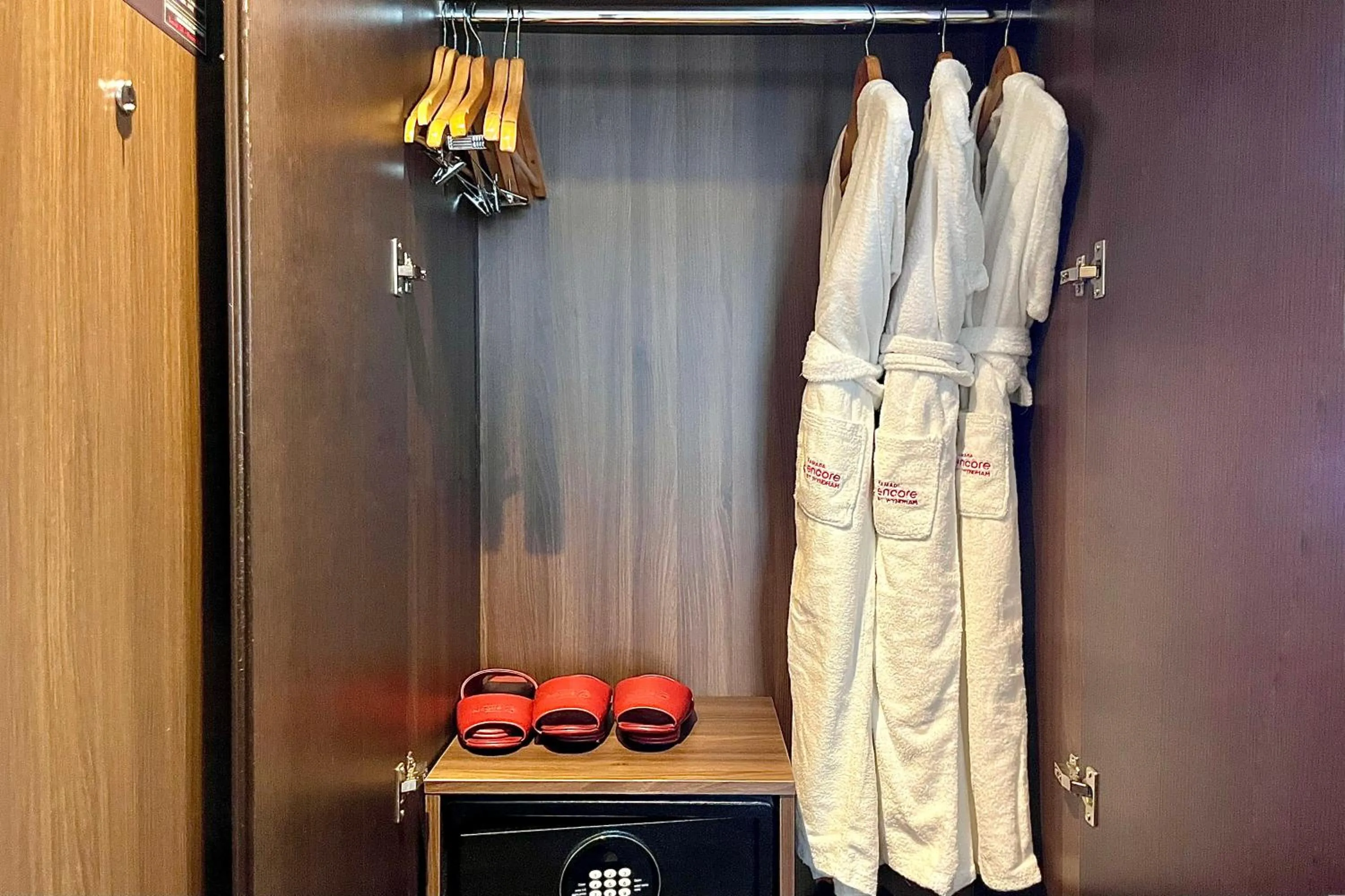 Ramada Encore by Wyndham Busan Station