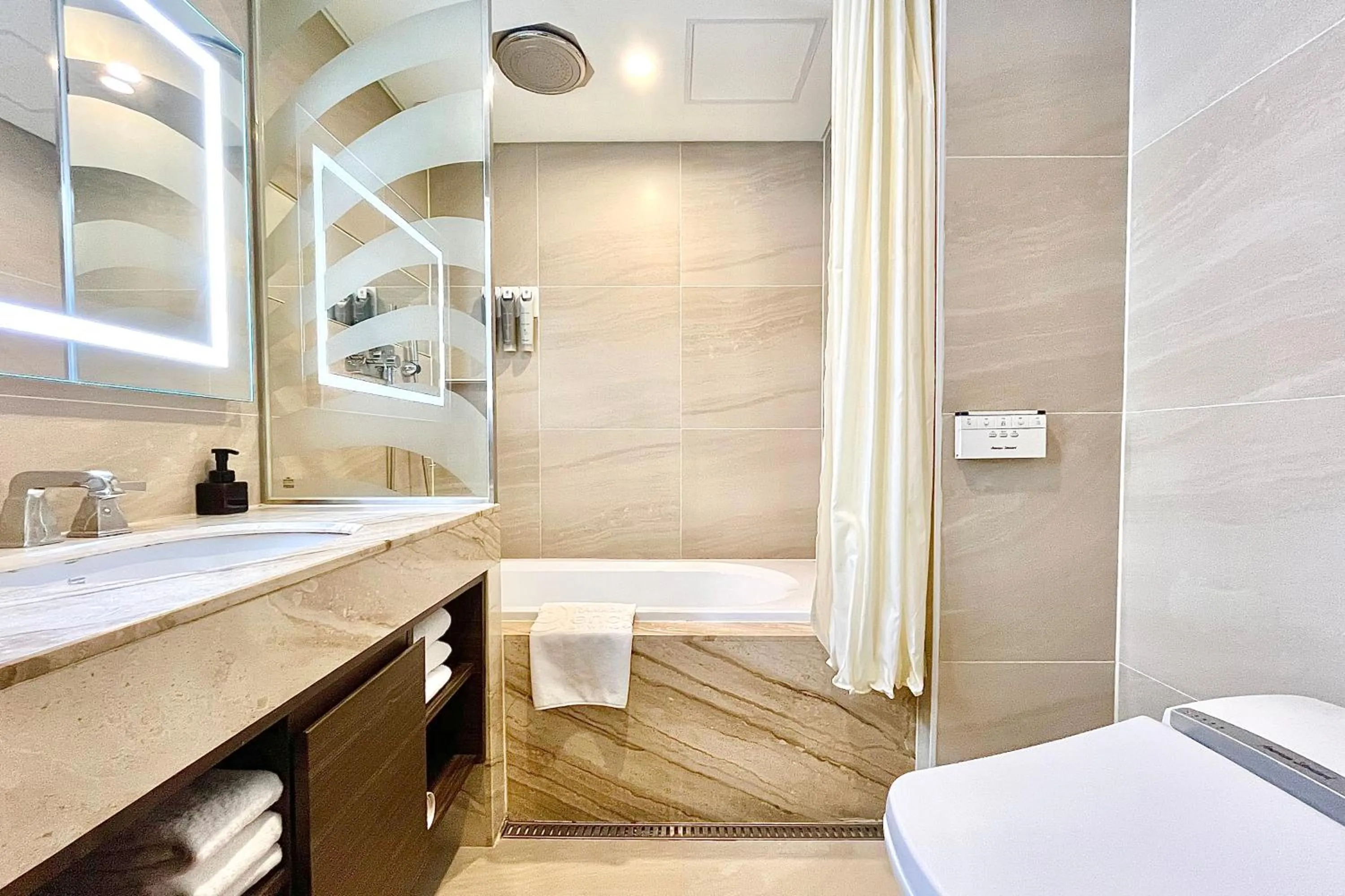 Ramada Encore by Wyndham Busan Station