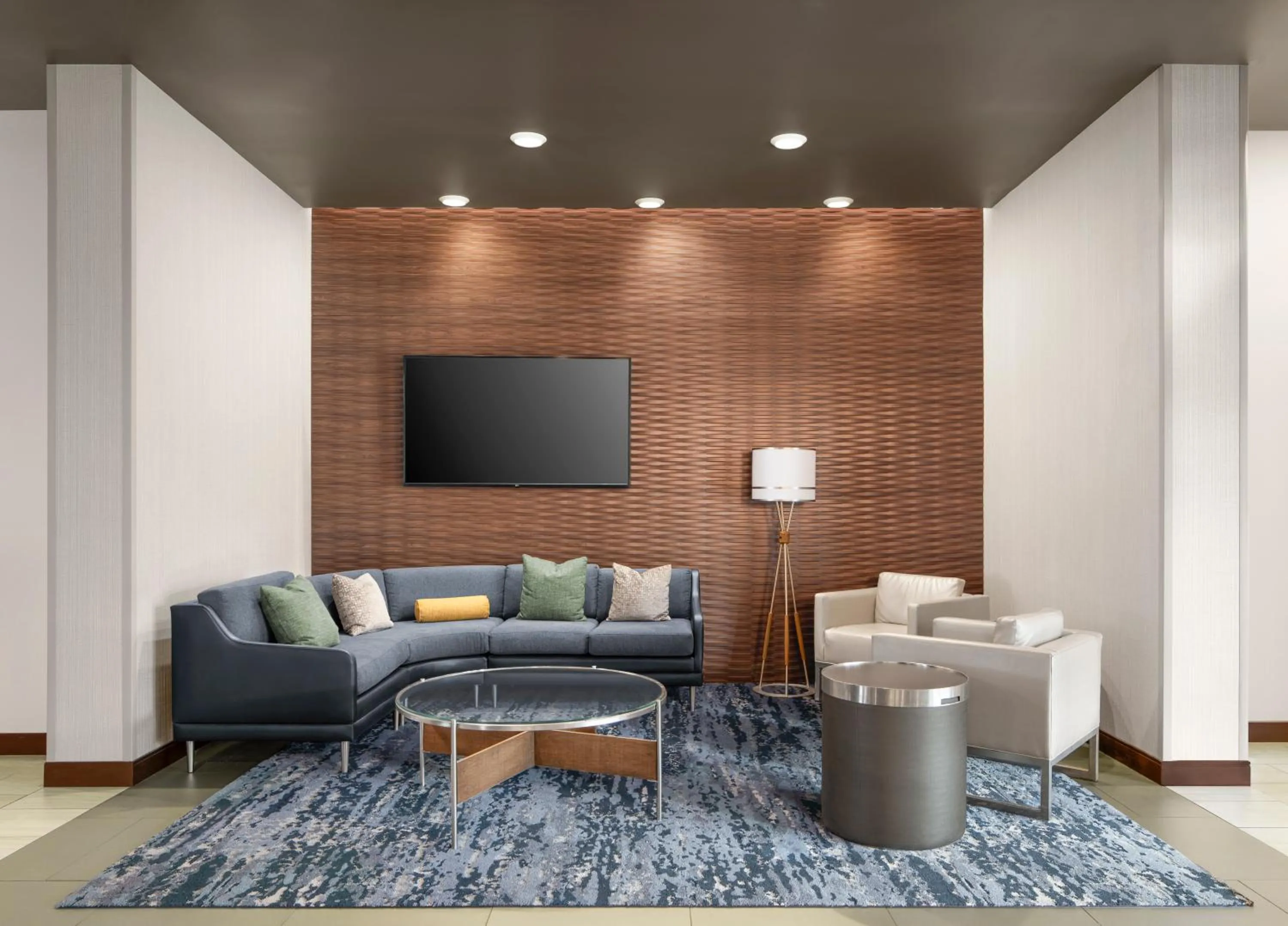 Lobby or reception in Courtyard by Marriott Seattle SeaTac Airport