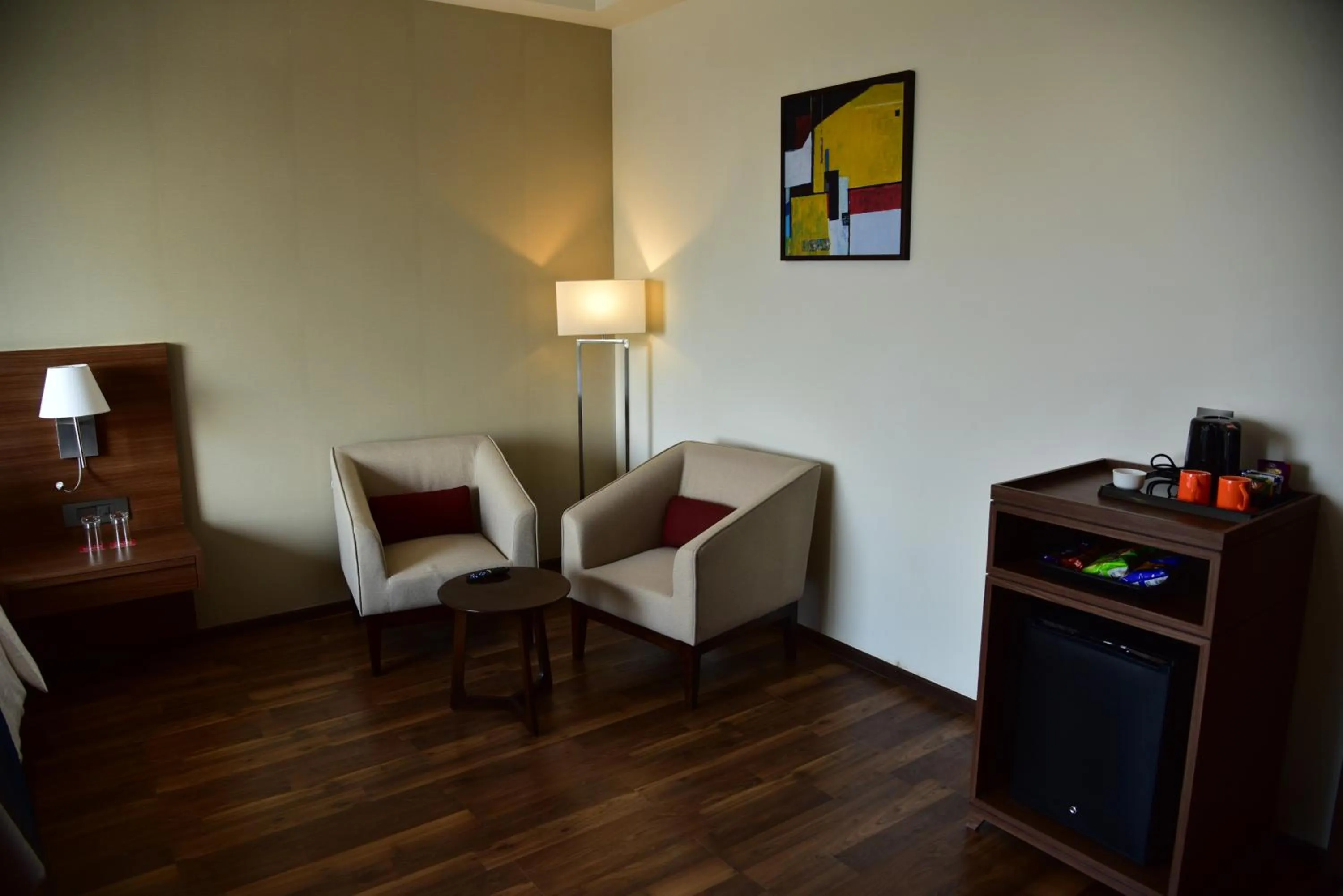 Coffee/tea facilities in Ramada by Wyndham Gandhidham Shinay