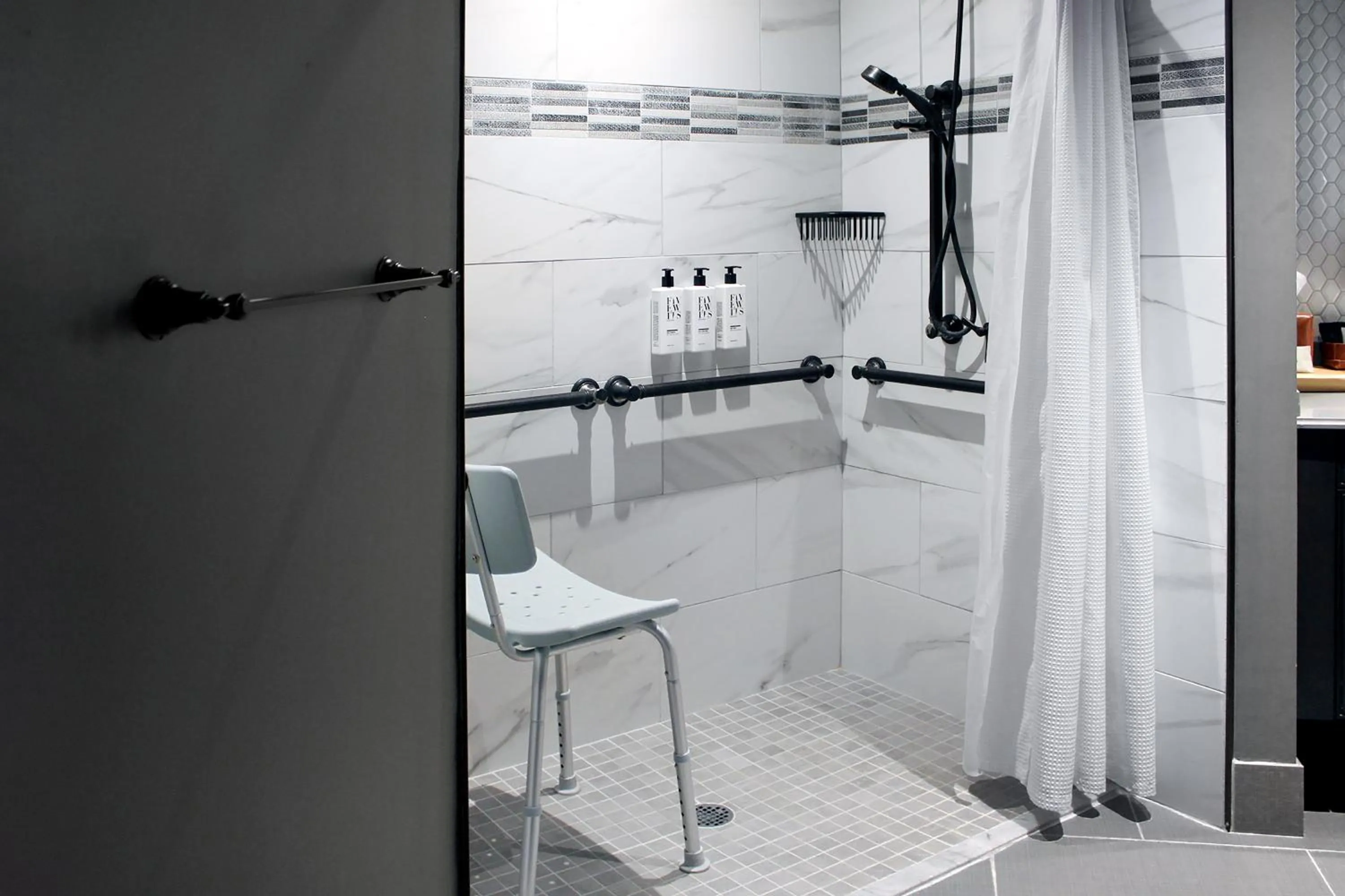 Bathroom in The Barfield, Autograph Collection