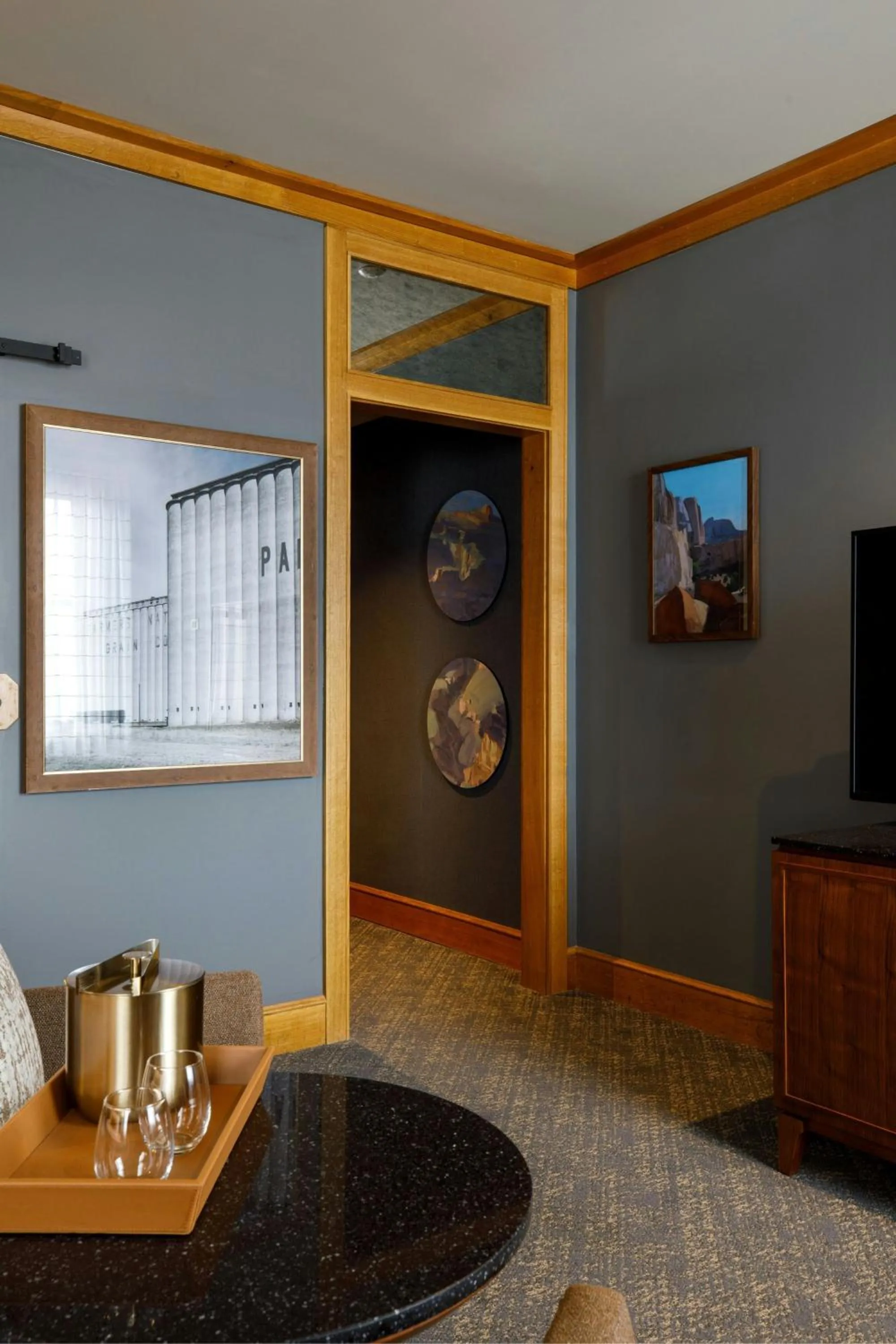 Photo of the whole room in The Barfield, Autograph Collection