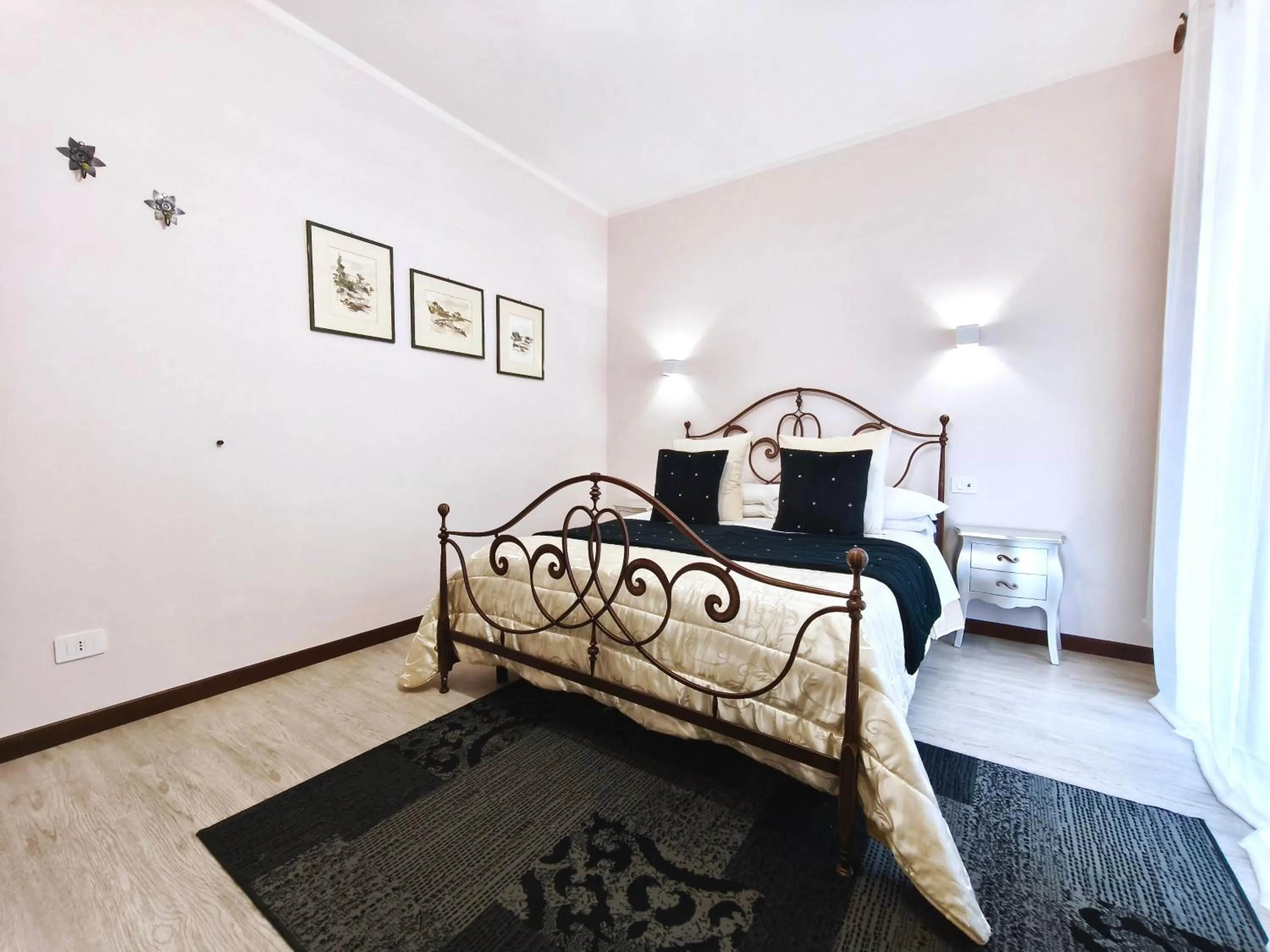 Bedroom, Bed in Villamena