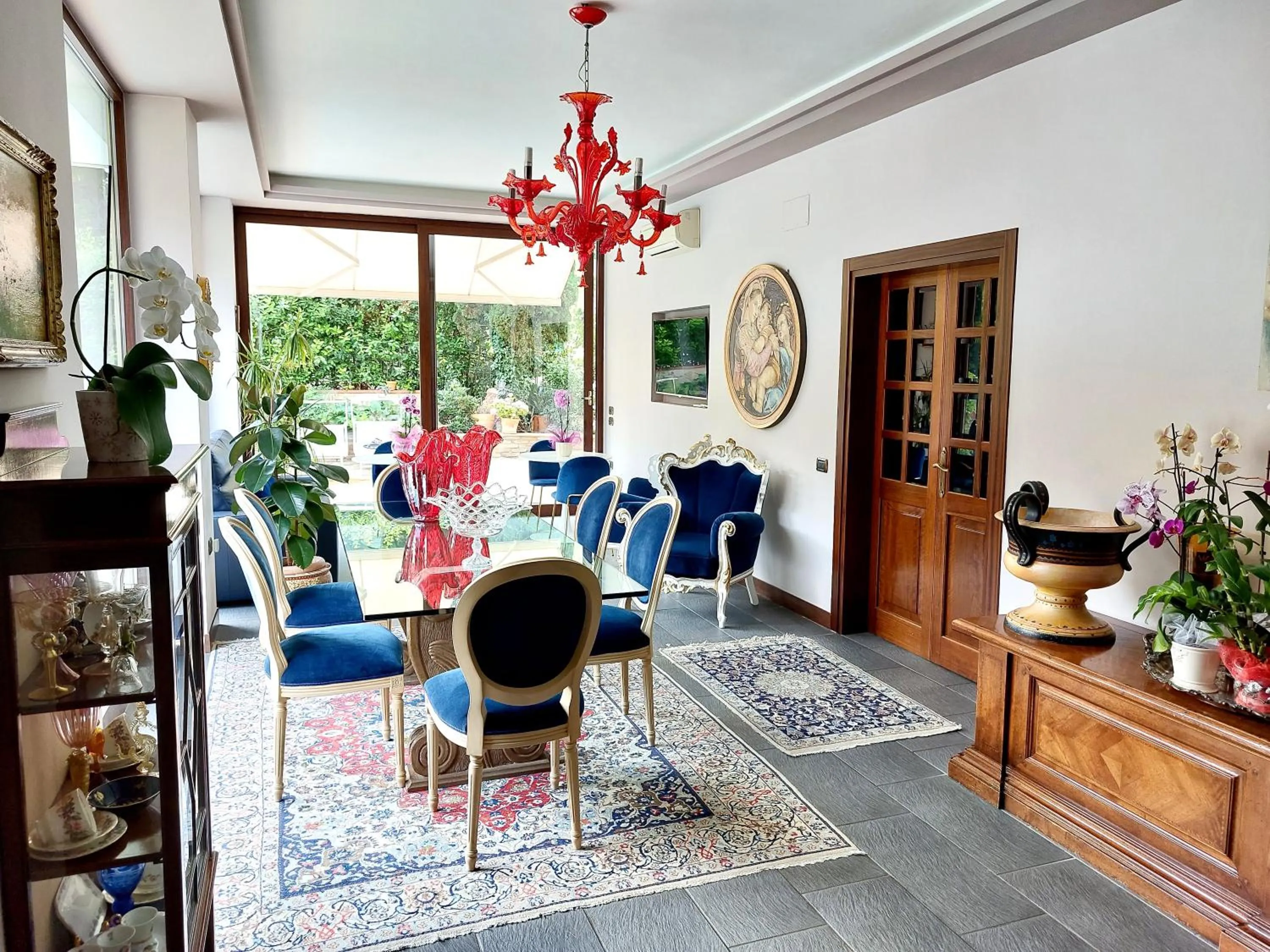 Communal lounge/ TV room in Villamena