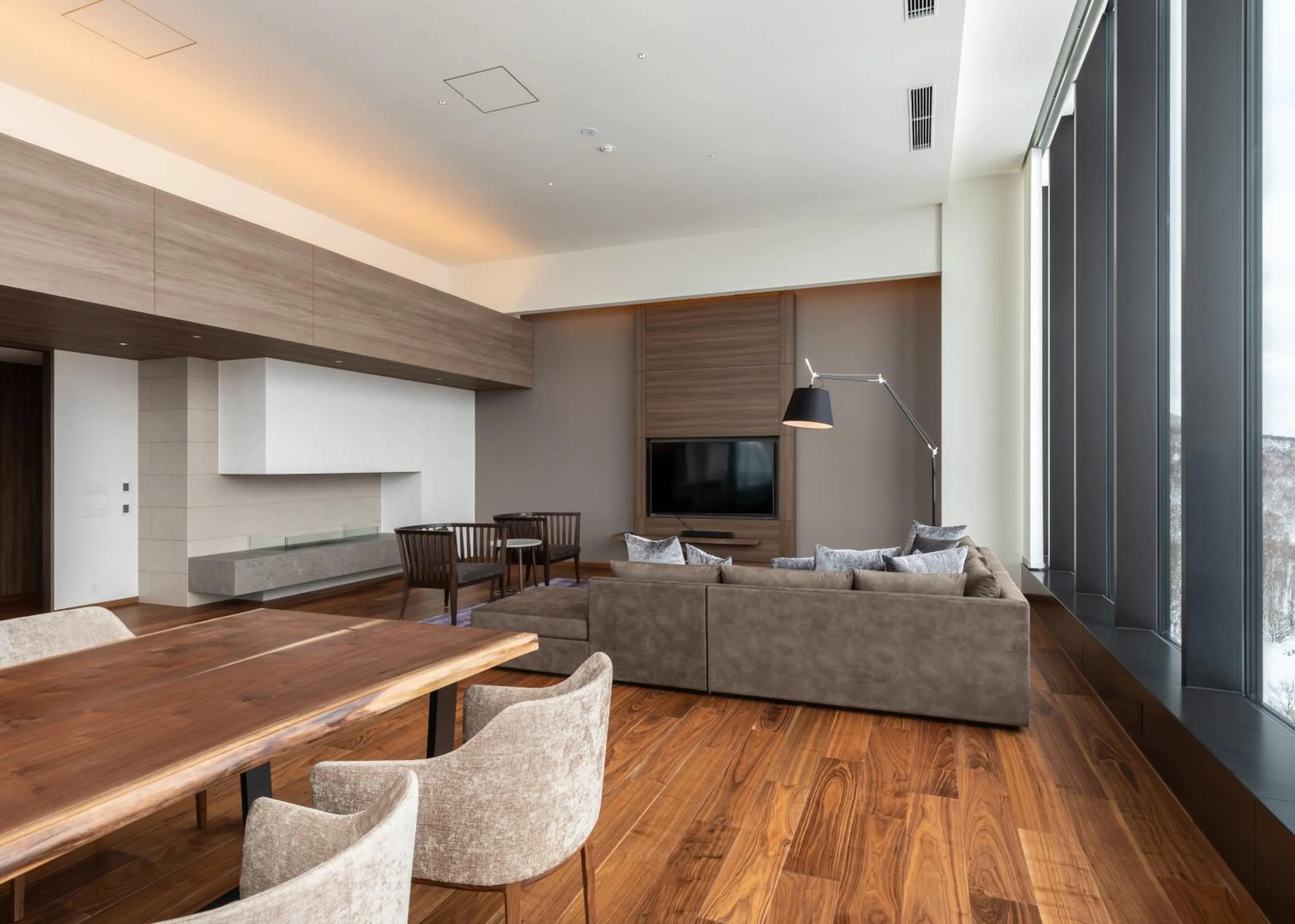 TV and multimedia in The Vale Rusutsu