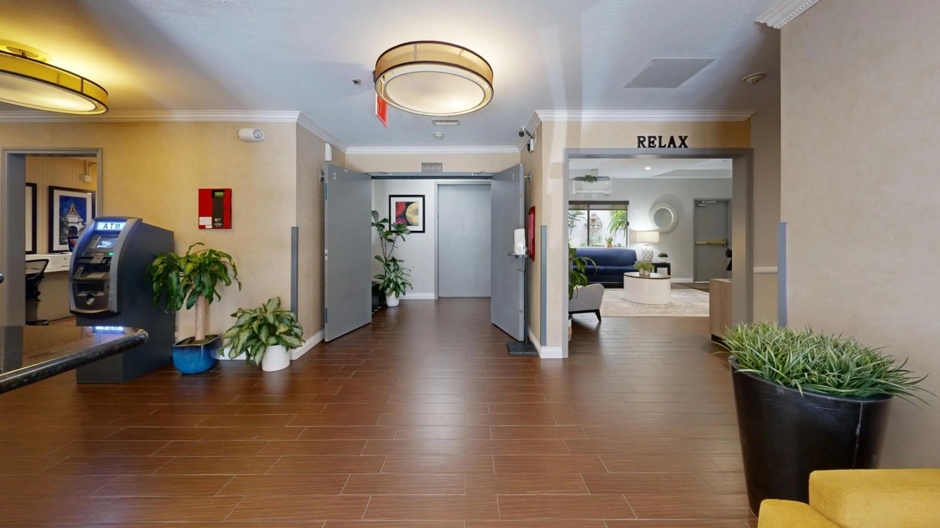 Lobby or reception in Comfort Inn Gaslamp Convention Center