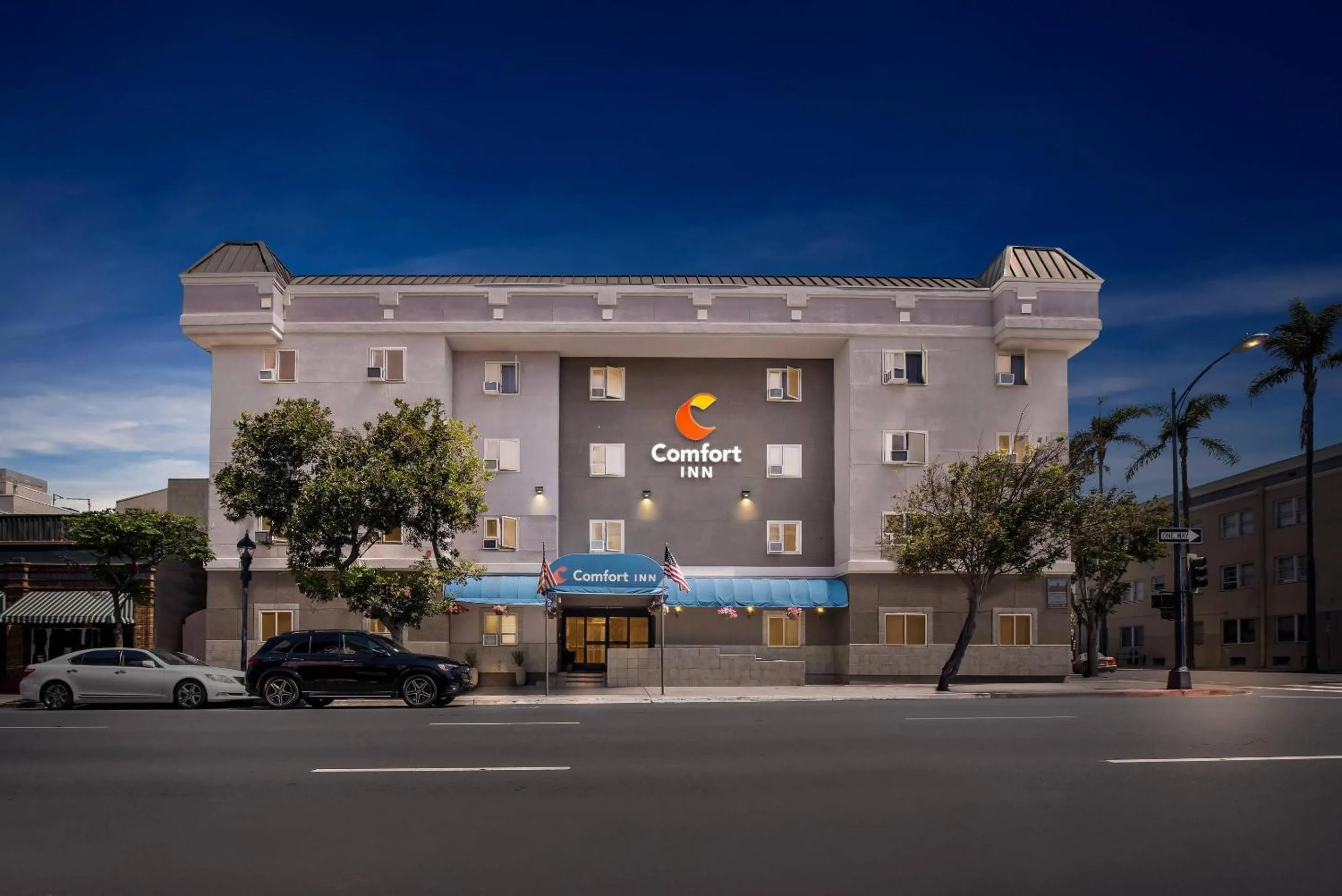 Property building in Comfort Inn Gaslamp Convention Center