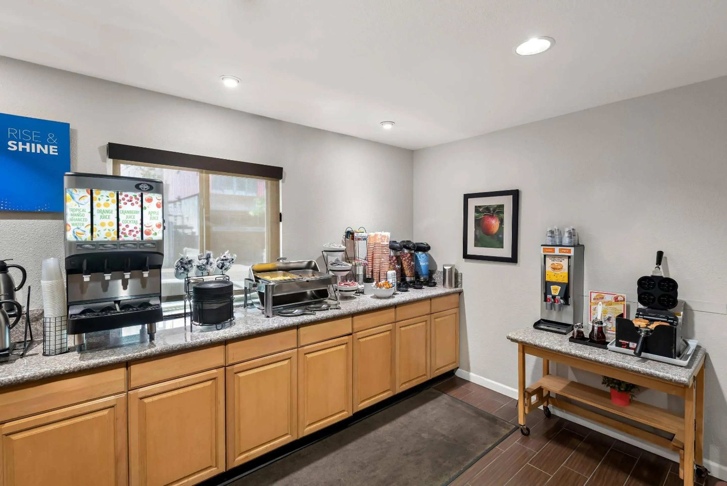 Breakfast in Comfort Inn Gaslamp Convention Center