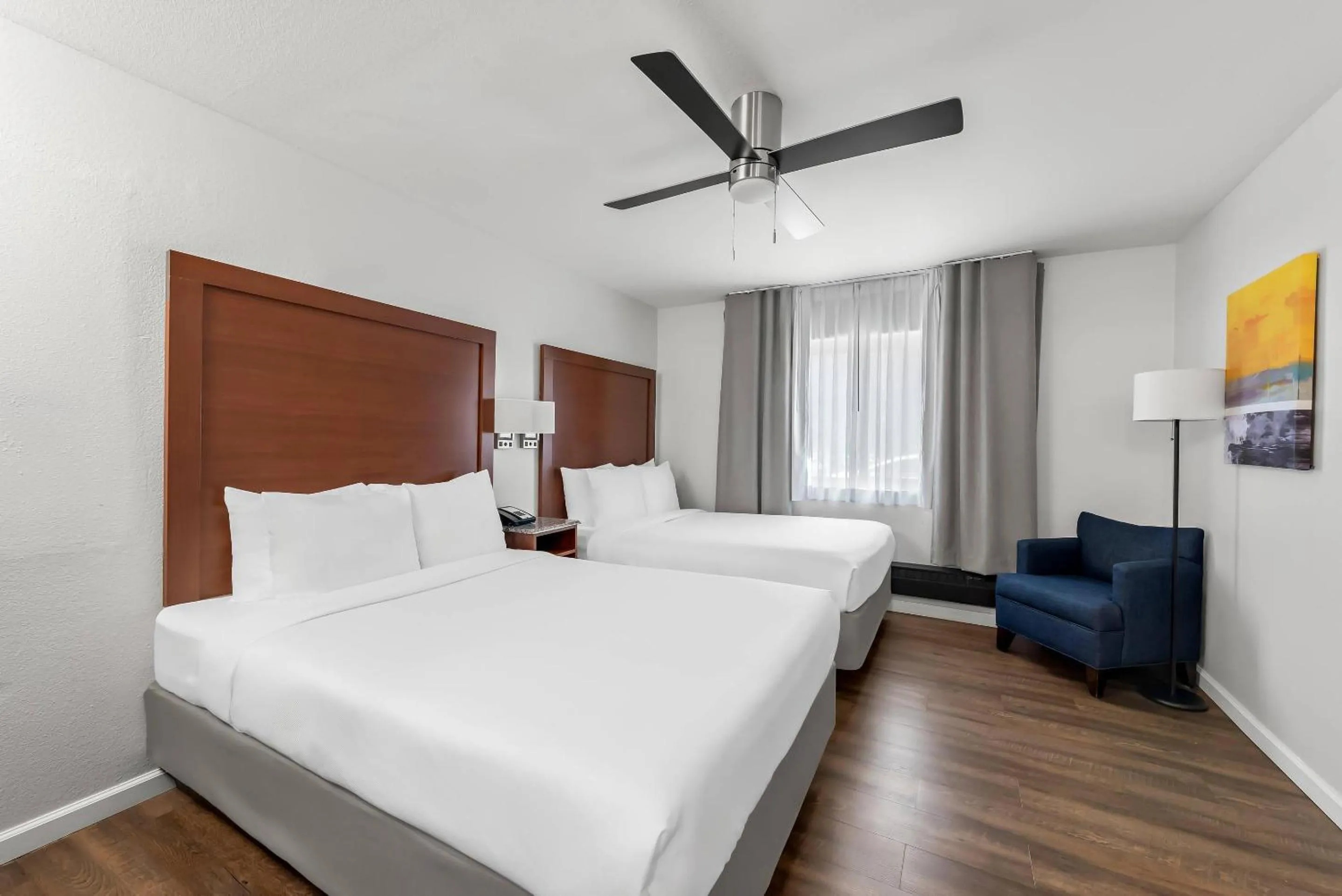 Bedroom, Bed in Comfort Inn Gaslamp Convention Center