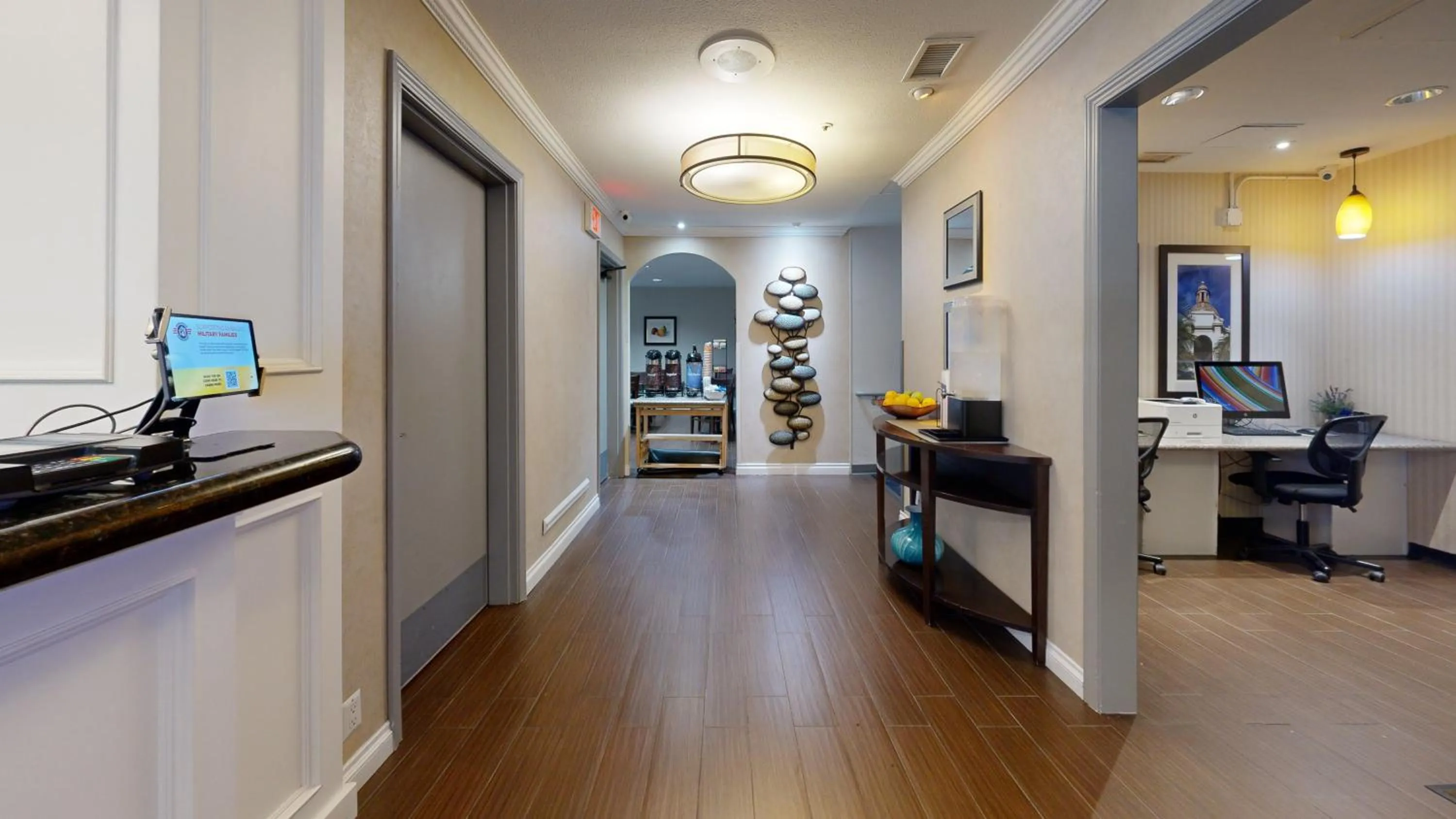 Lobby or reception in Comfort Inn Gaslamp Convention Center