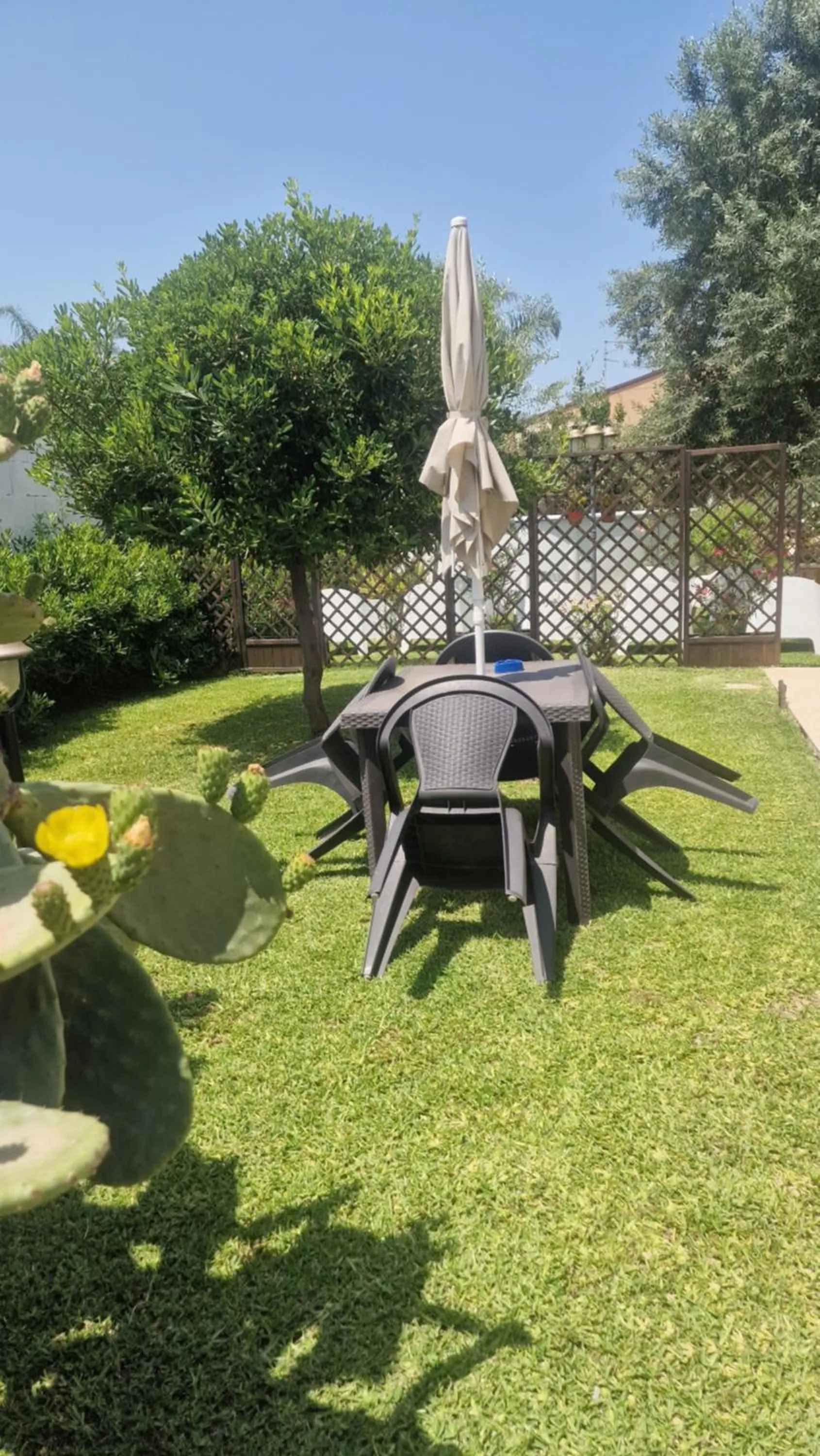 Garden view in Le Case Al Quadrato Residence