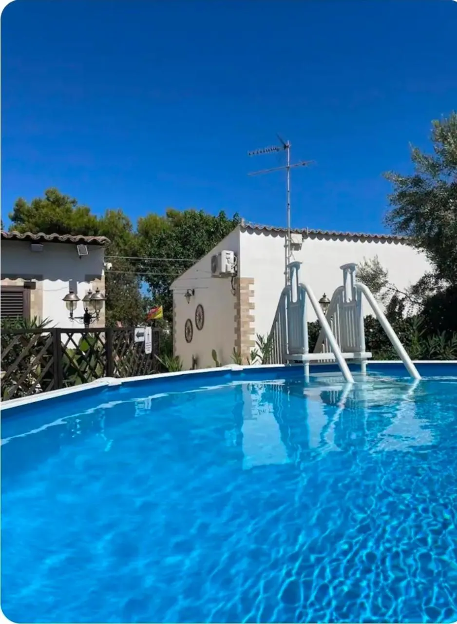 Swimming pool in Le Case Al Quadrato Residence