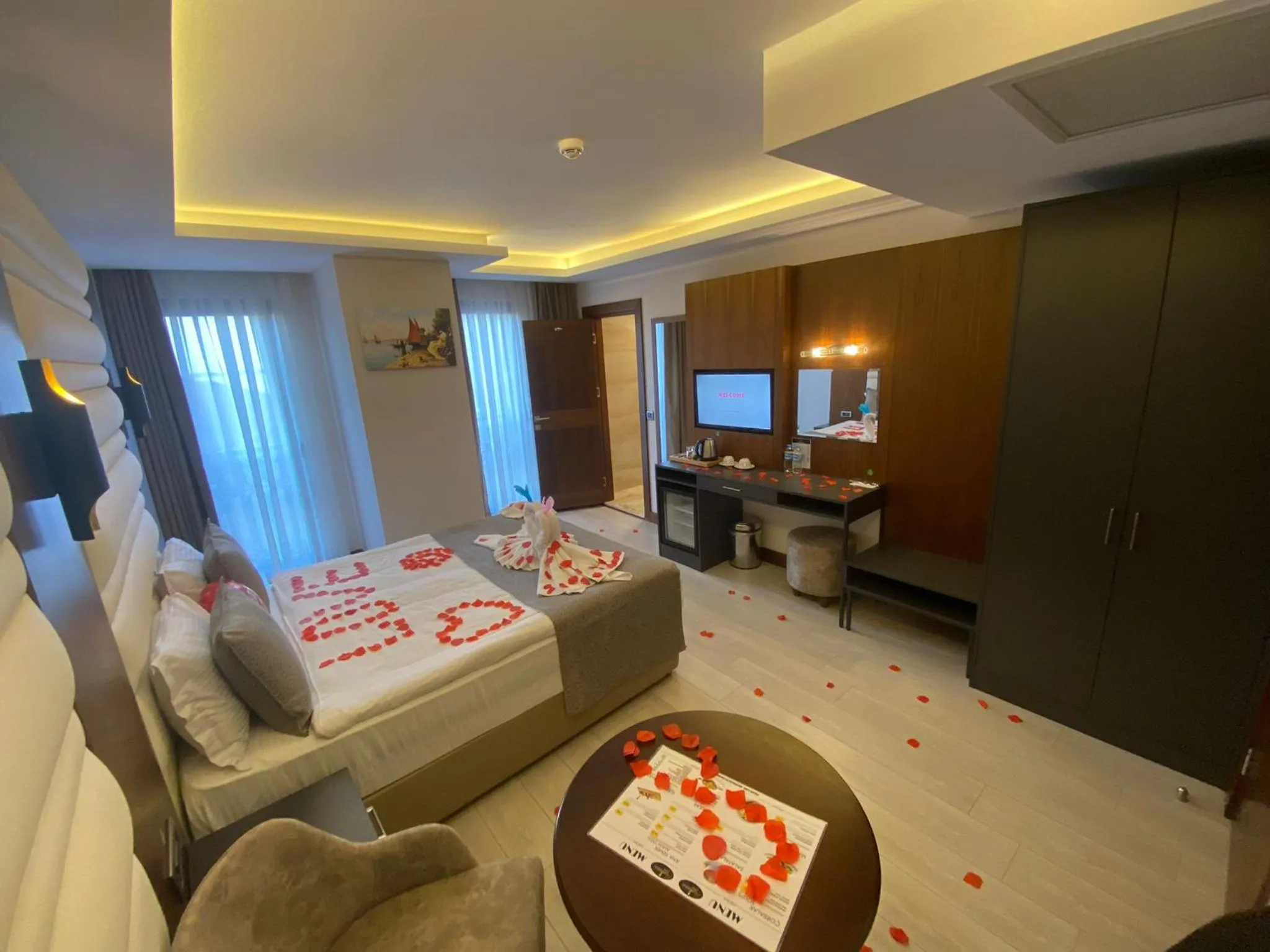 Photo of the whole room, Bed in My Dream Istanbul Hotel