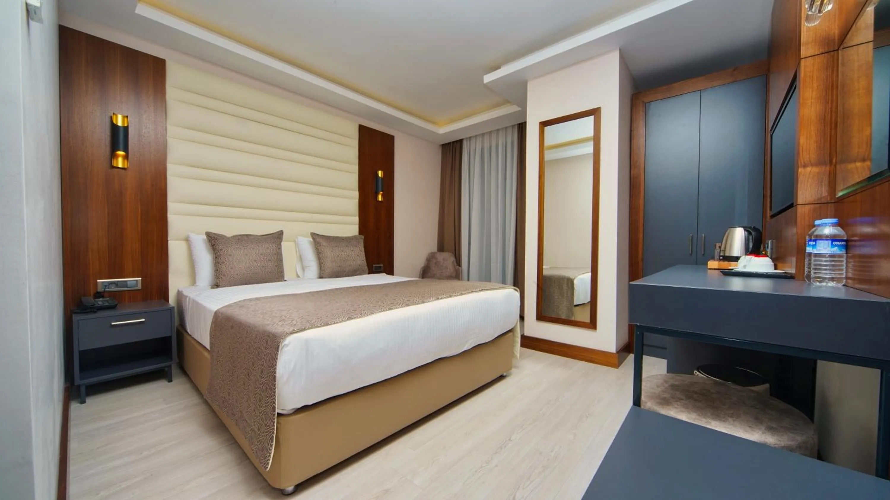 Photo of the whole room, Bed in My Dream Istanbul Hotel