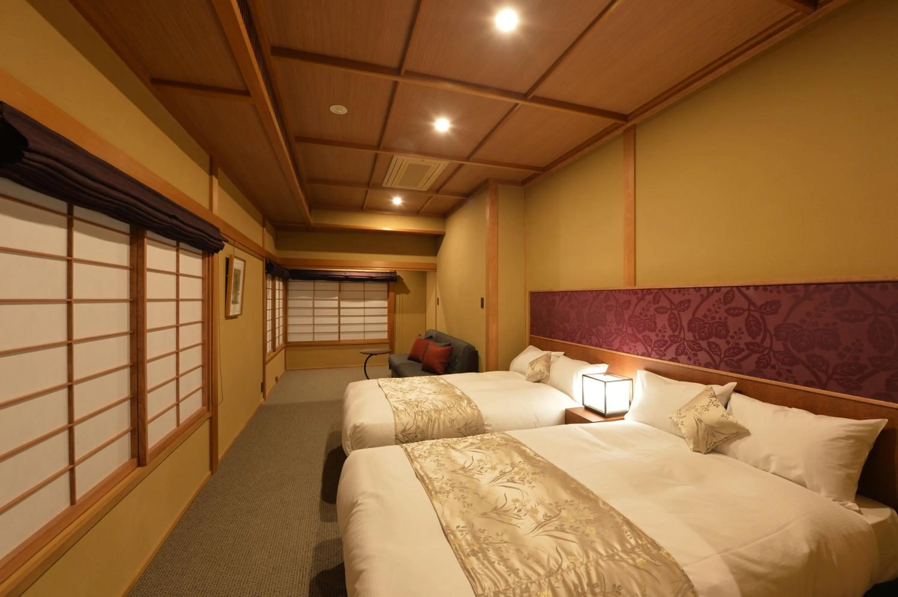 Bed in Gion Oyado Kikutani