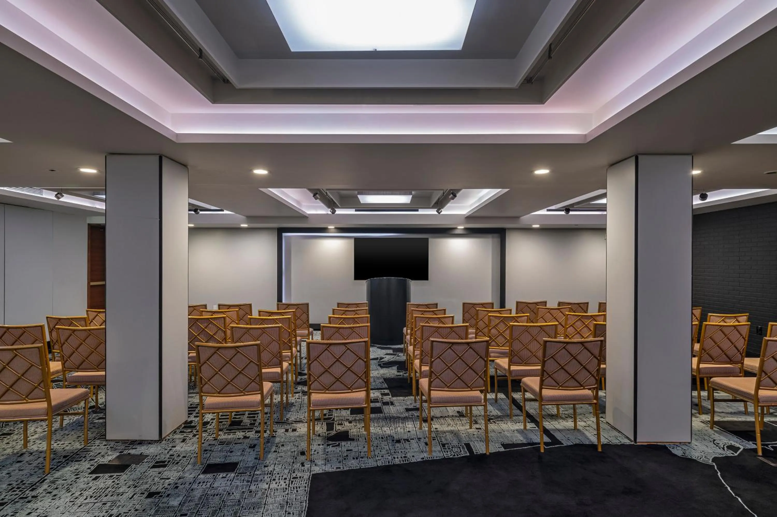 Meeting/conference room in Hotel Fusion, a C-Two Hotel