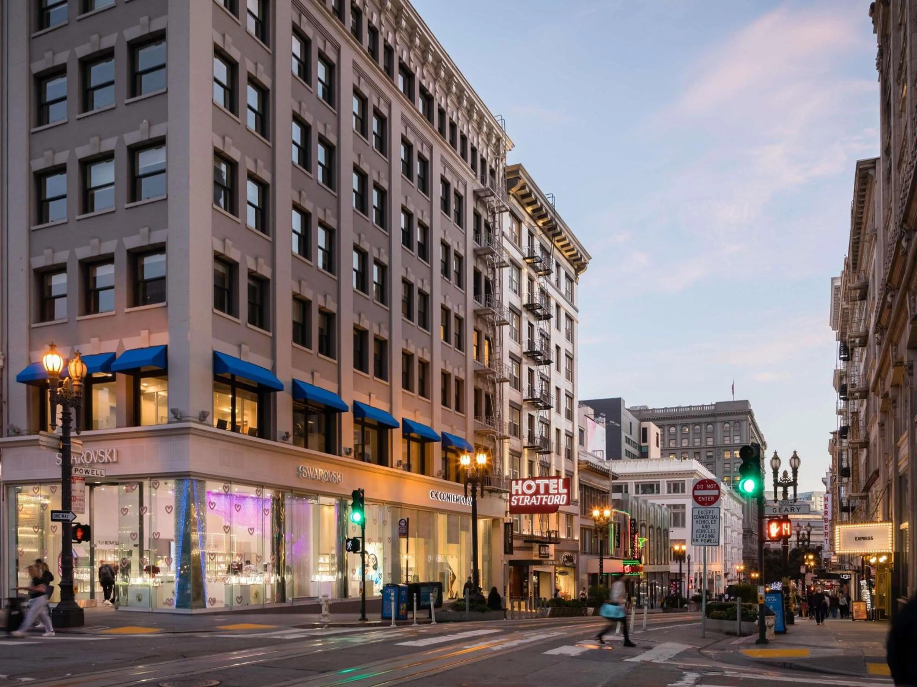 Property building in Hotel Stratford San Francisco - Handwritten Collection