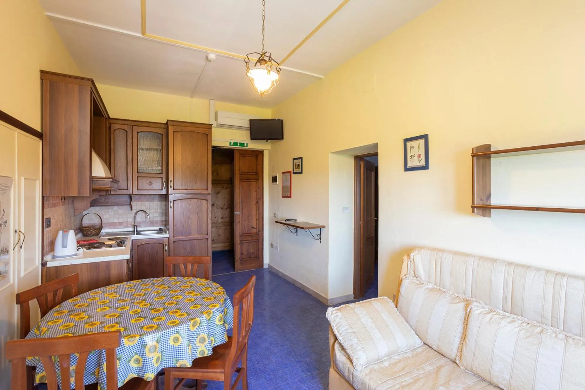 Kitchen or kitchenette in Residence Villa Elena