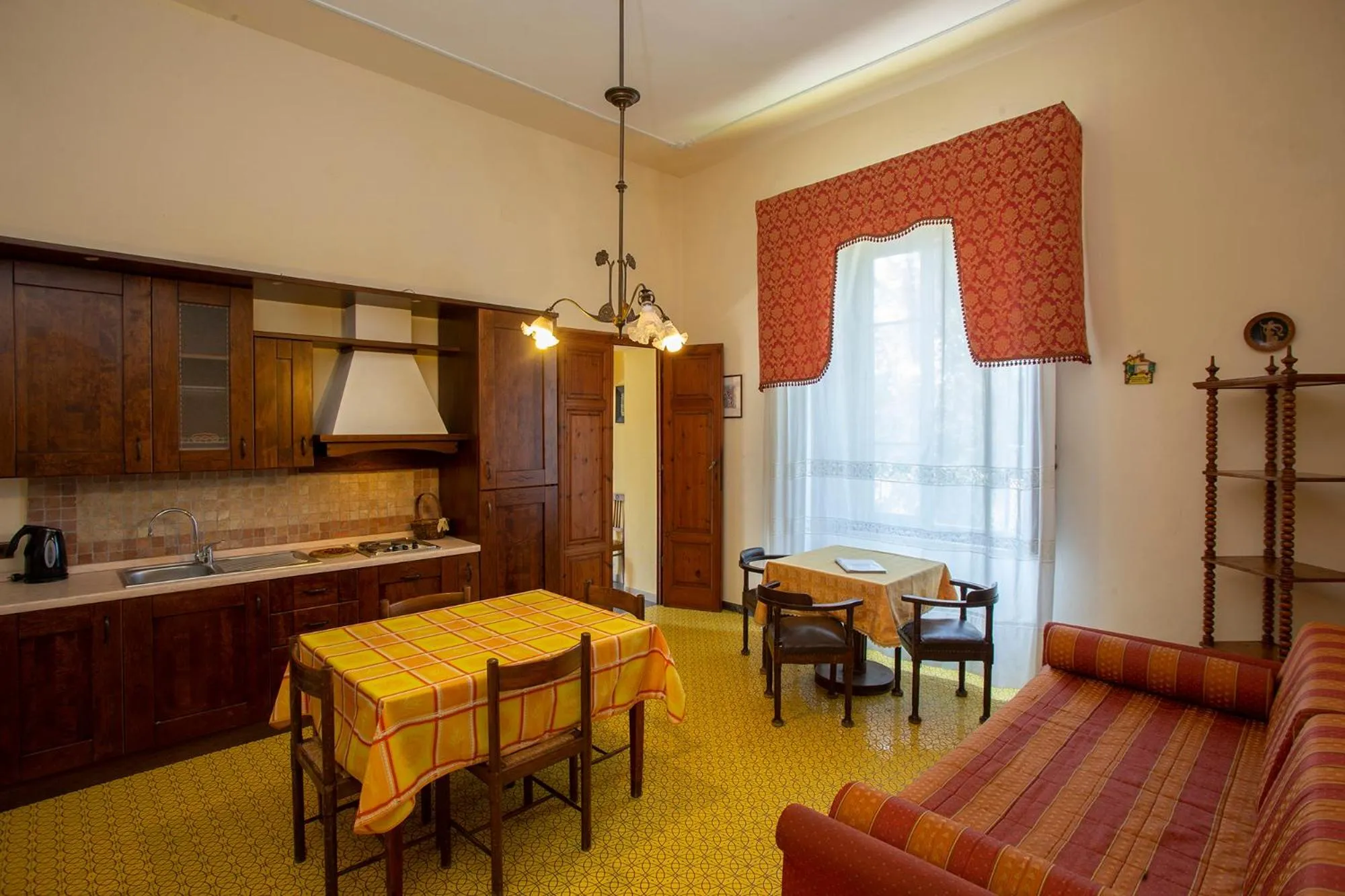 Kitchen or kitchenette in Residence Villa Elena