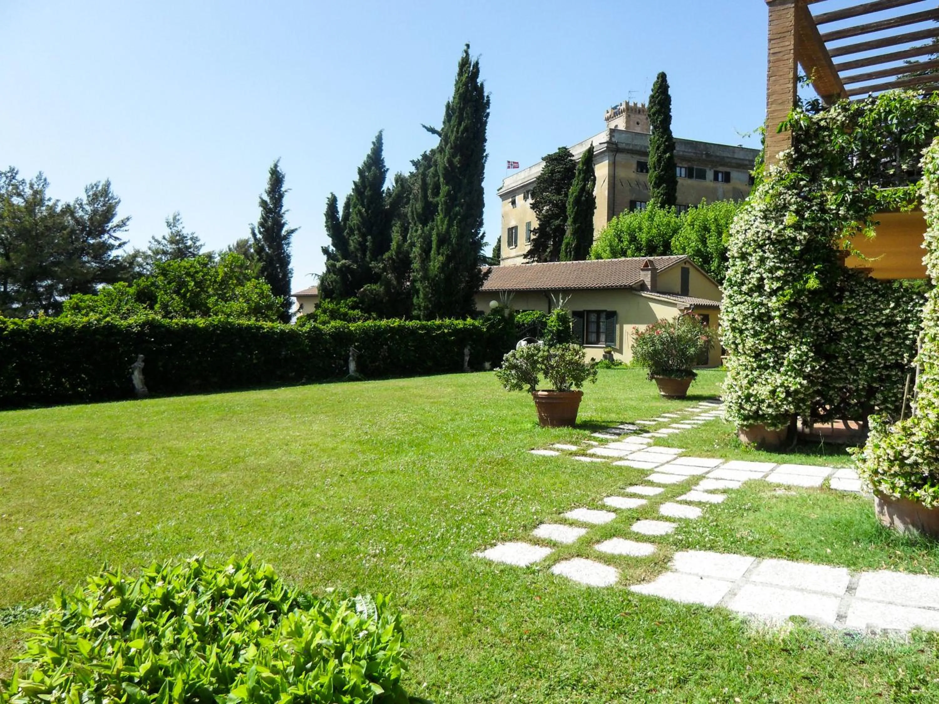 Garden in Residence Villa Elena