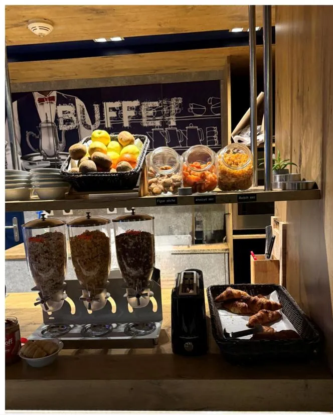 Breakfast in Ibis Budget Perigueux Boulazac