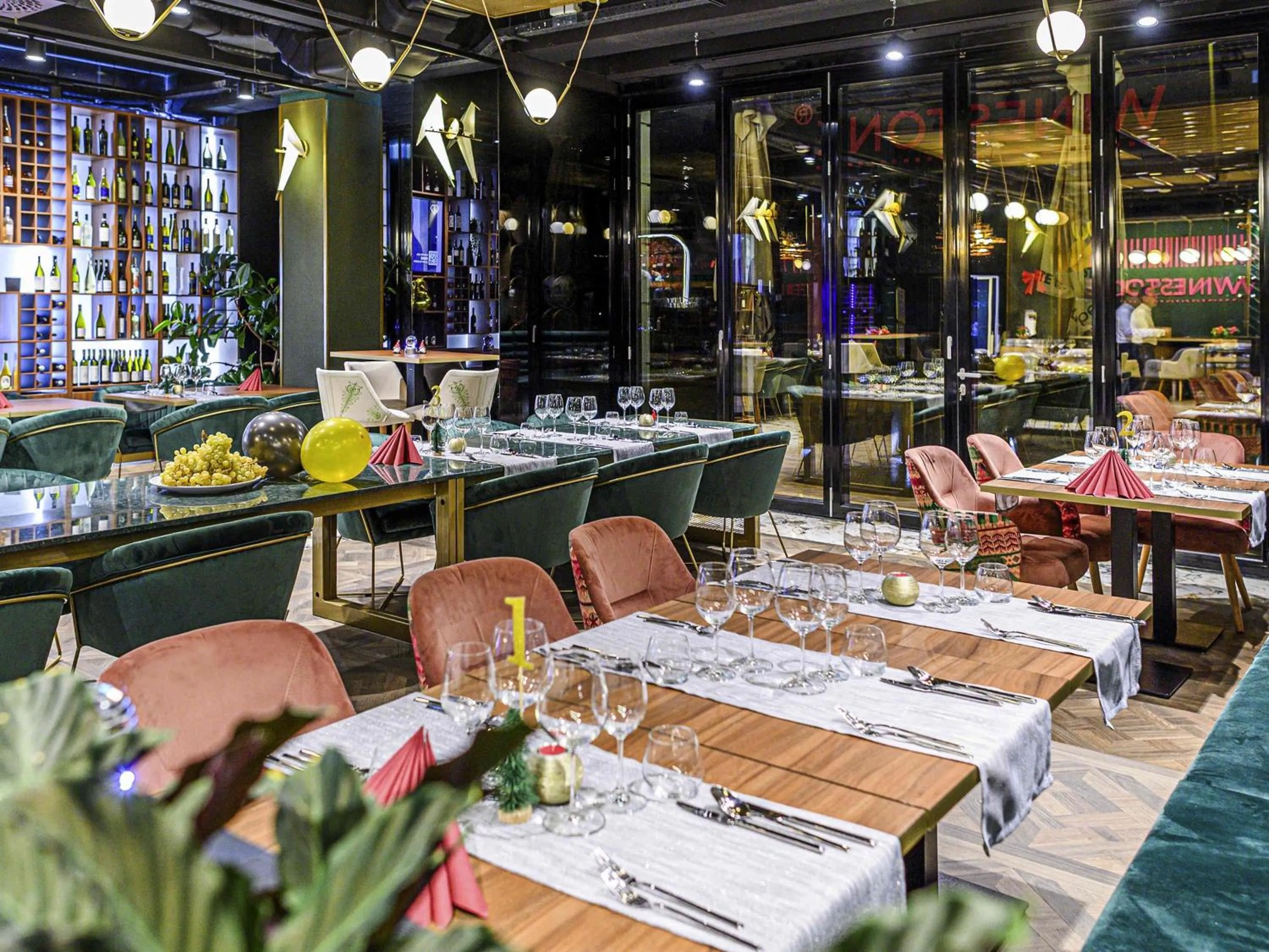 Restaurant/places to eat in Mercure Timisoara