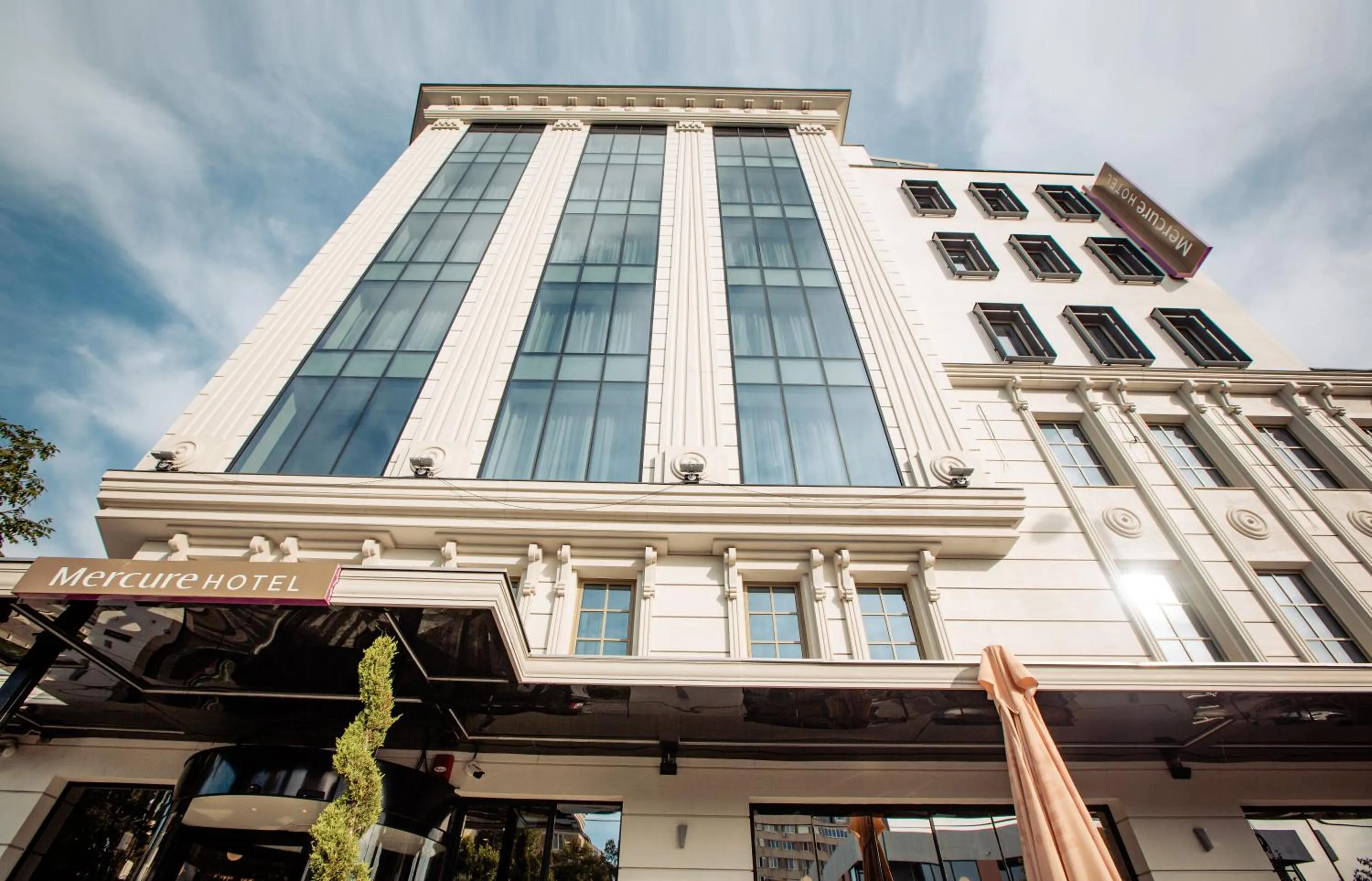 Property building in Mercure Timisoara