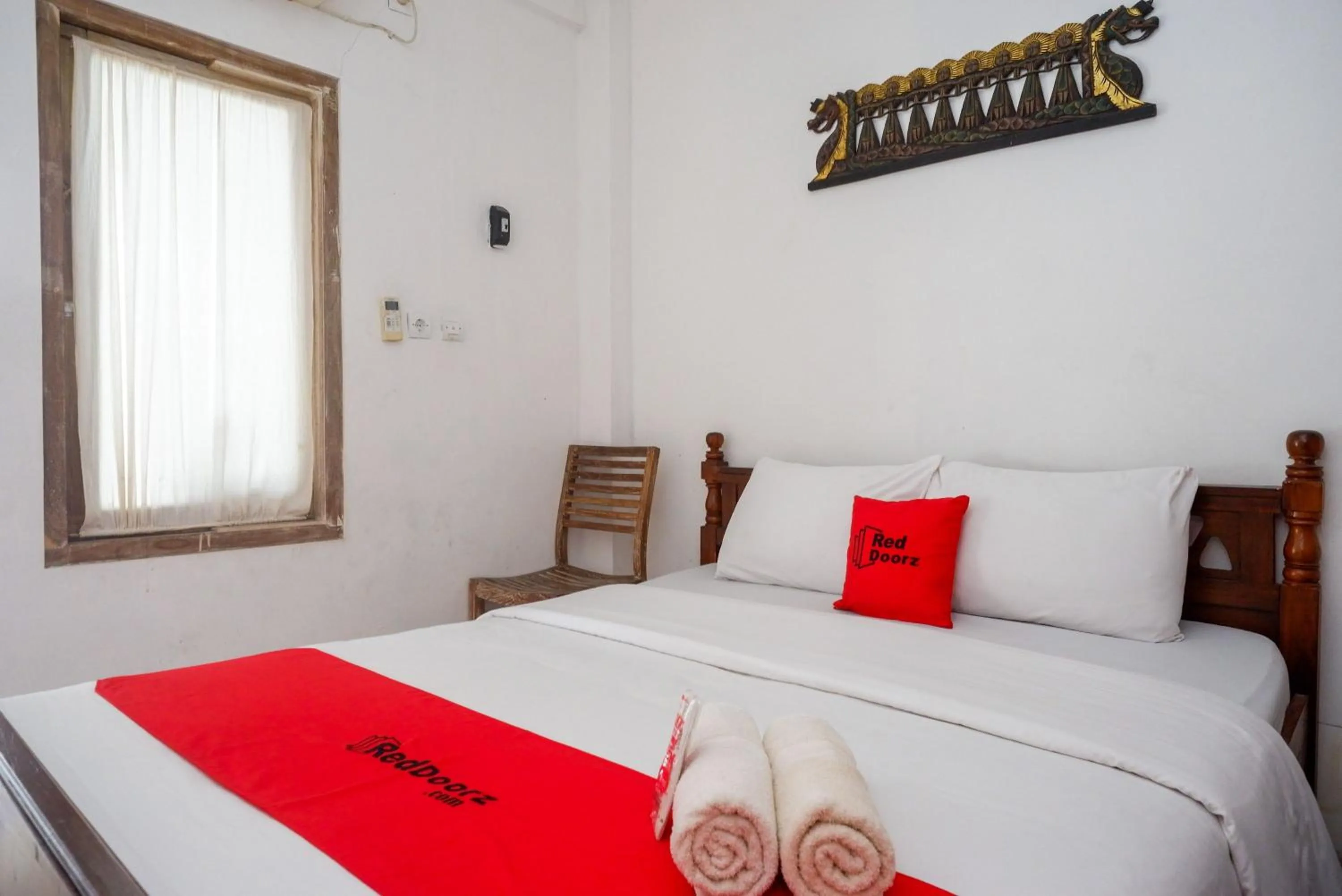 Bedroom, Bed in RedDoorz near Plengkung Gading 2