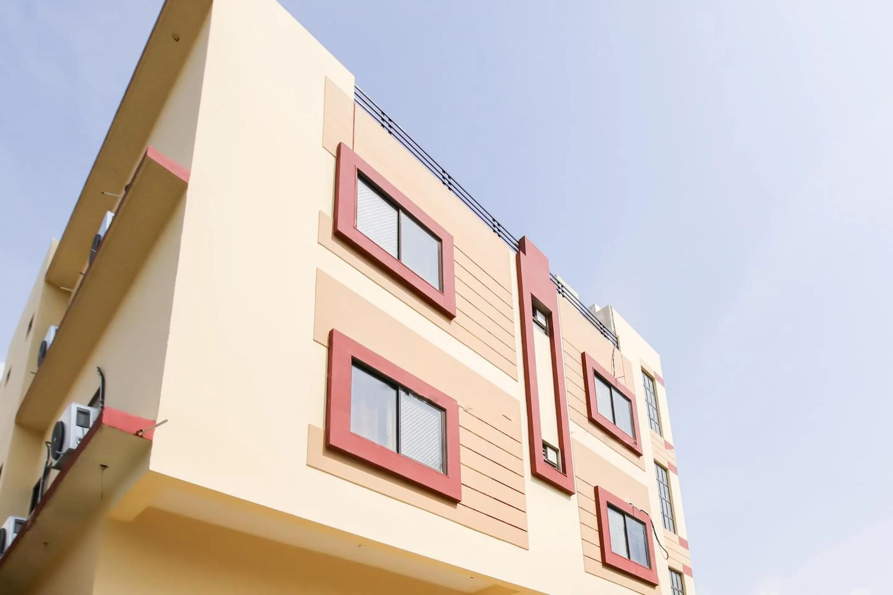 Facade/entrance in Hotel O Udaipur Valley