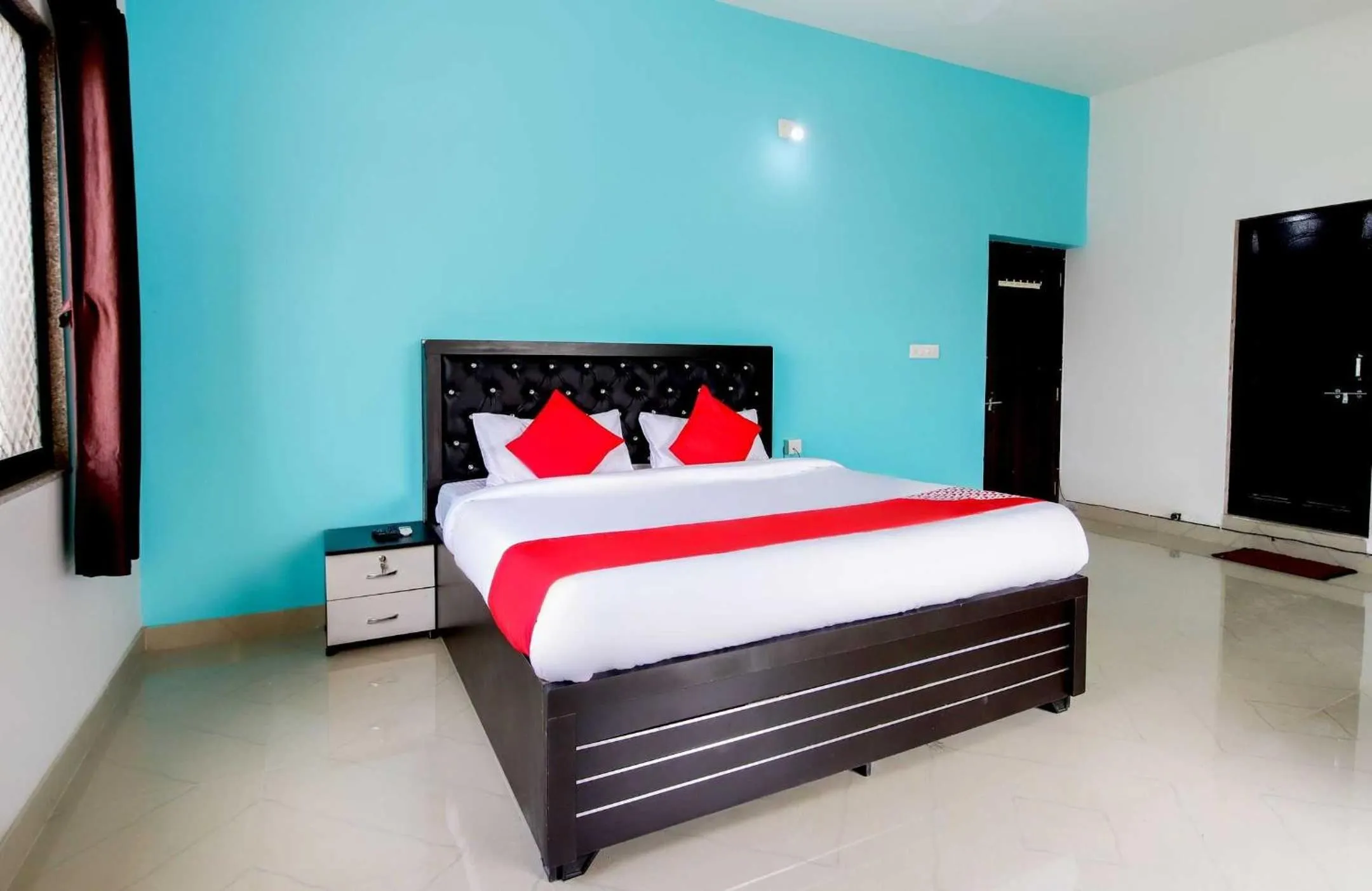 Bedroom in Hotel O Udaipur Valley