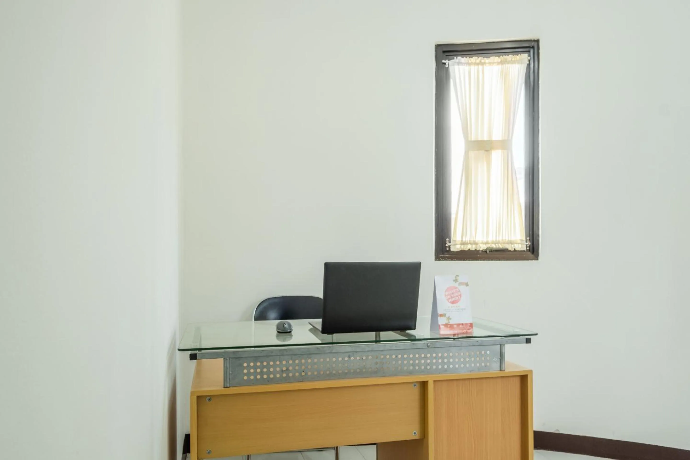 Lobby or reception, TV/Entertainment Center in Super OYO 1460 Anyelir Residence