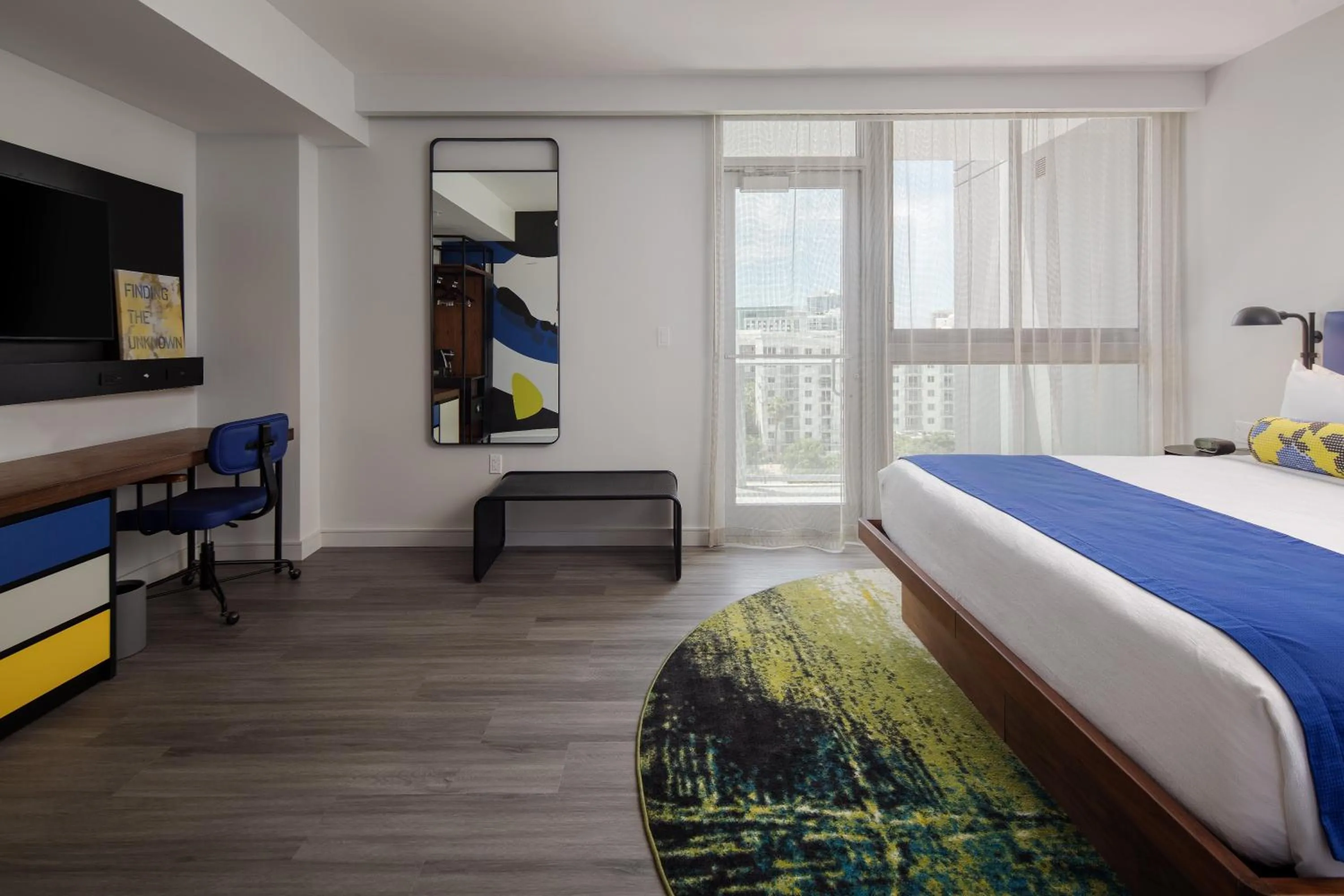 Photo of the whole room, Bed in Hotel Indigo Miami Brickell by IHG
