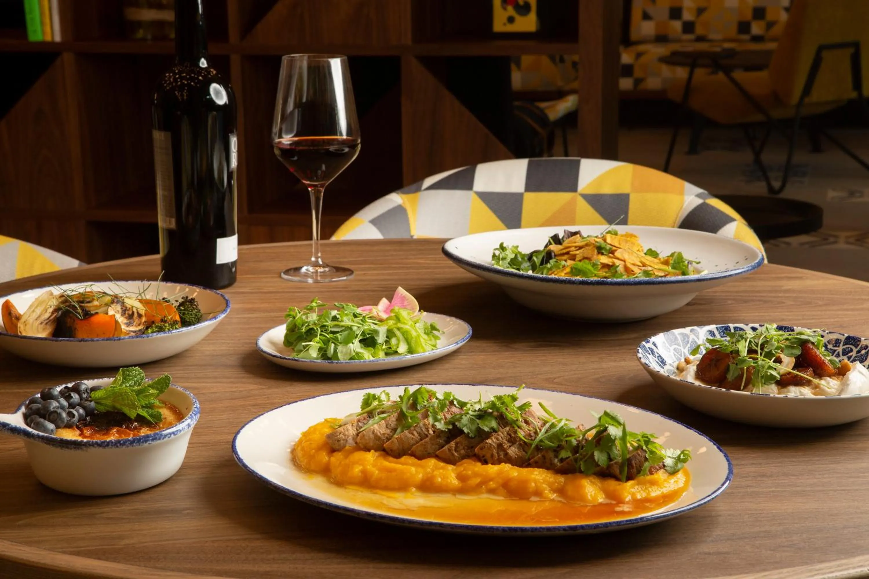 Restaurant/places to eat in Hotel Indigo Miami Brickell by IHG