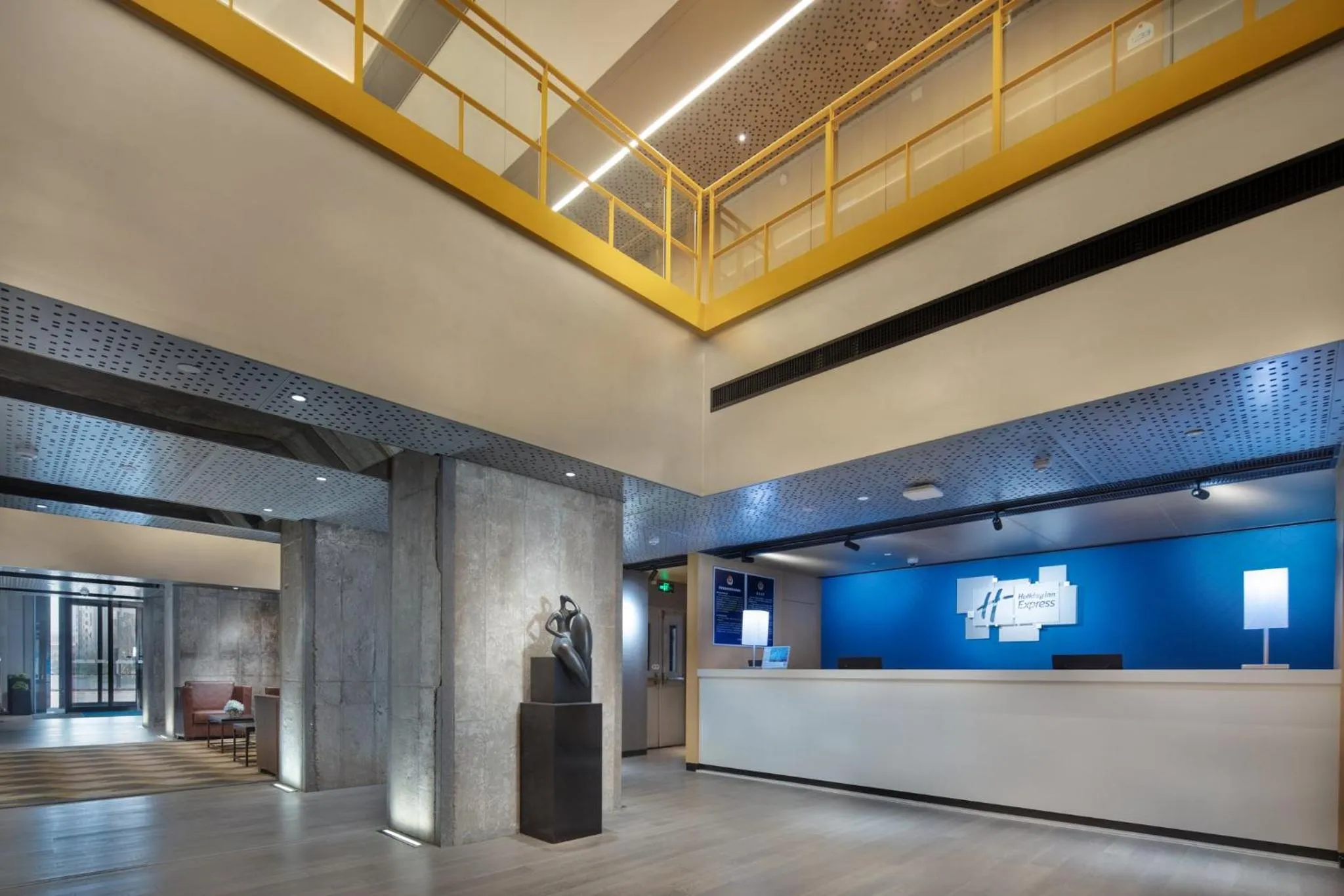 Property building in Holiday Inn Express Beijing Shijingshan Lakeview by IHG