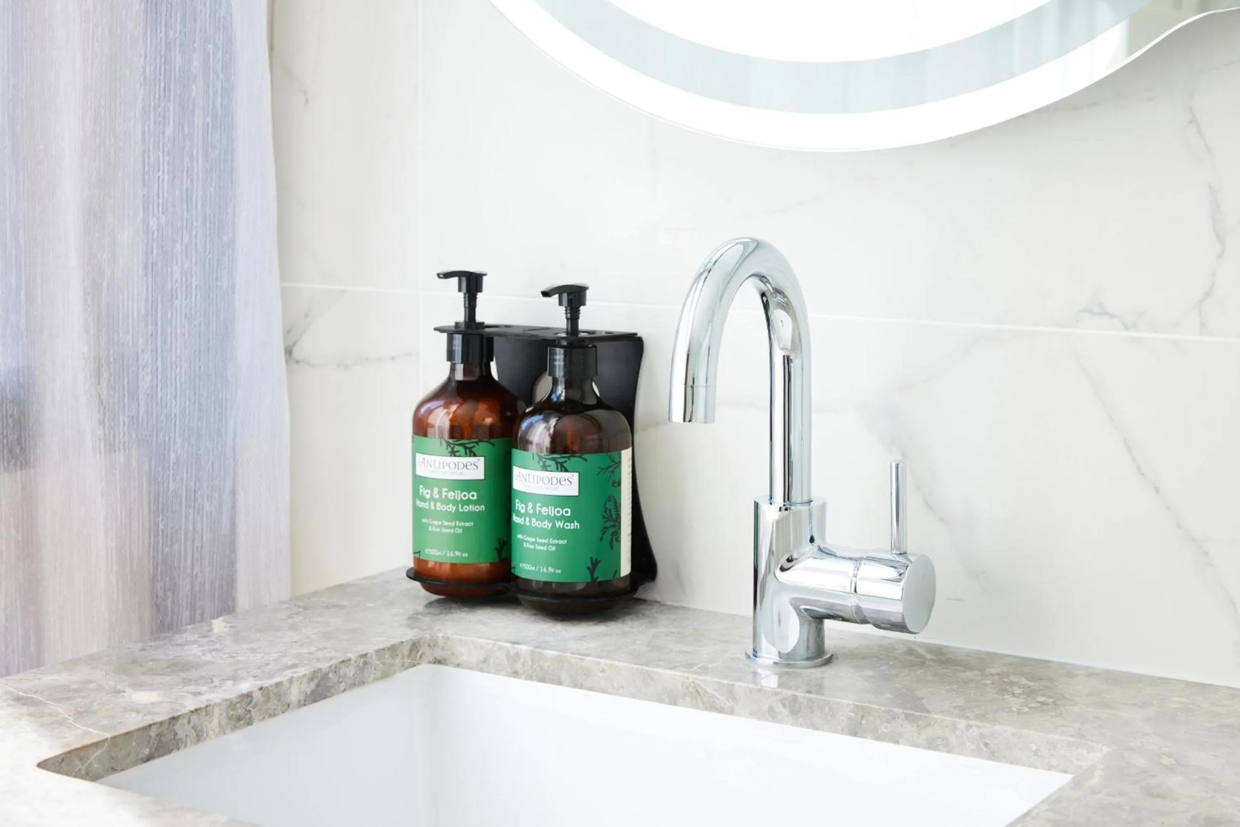 Bathroom in Crowne Plaza Sydney Darling Harbour by IHG