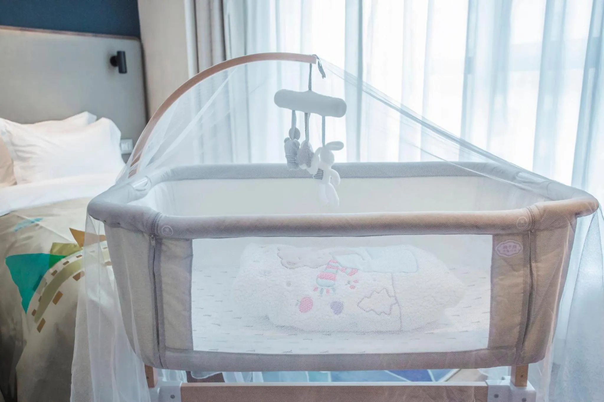 Photo of the whole room, Bed in Holiday Inn Express Hangzhou Xixi Tourism Zone by IHG