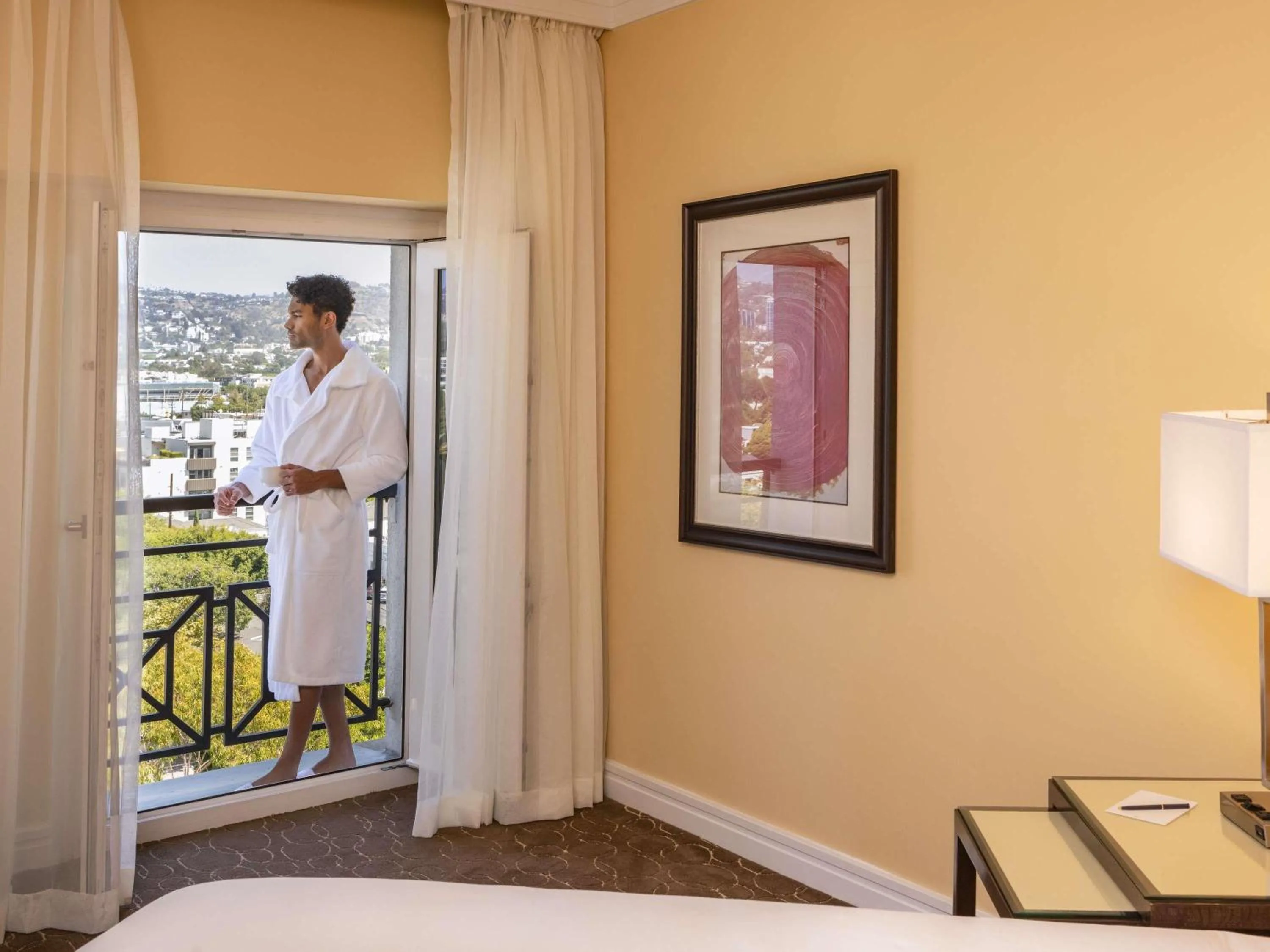 Bedroom in Hotel Sofitel Los Angeles at Beverly Hills