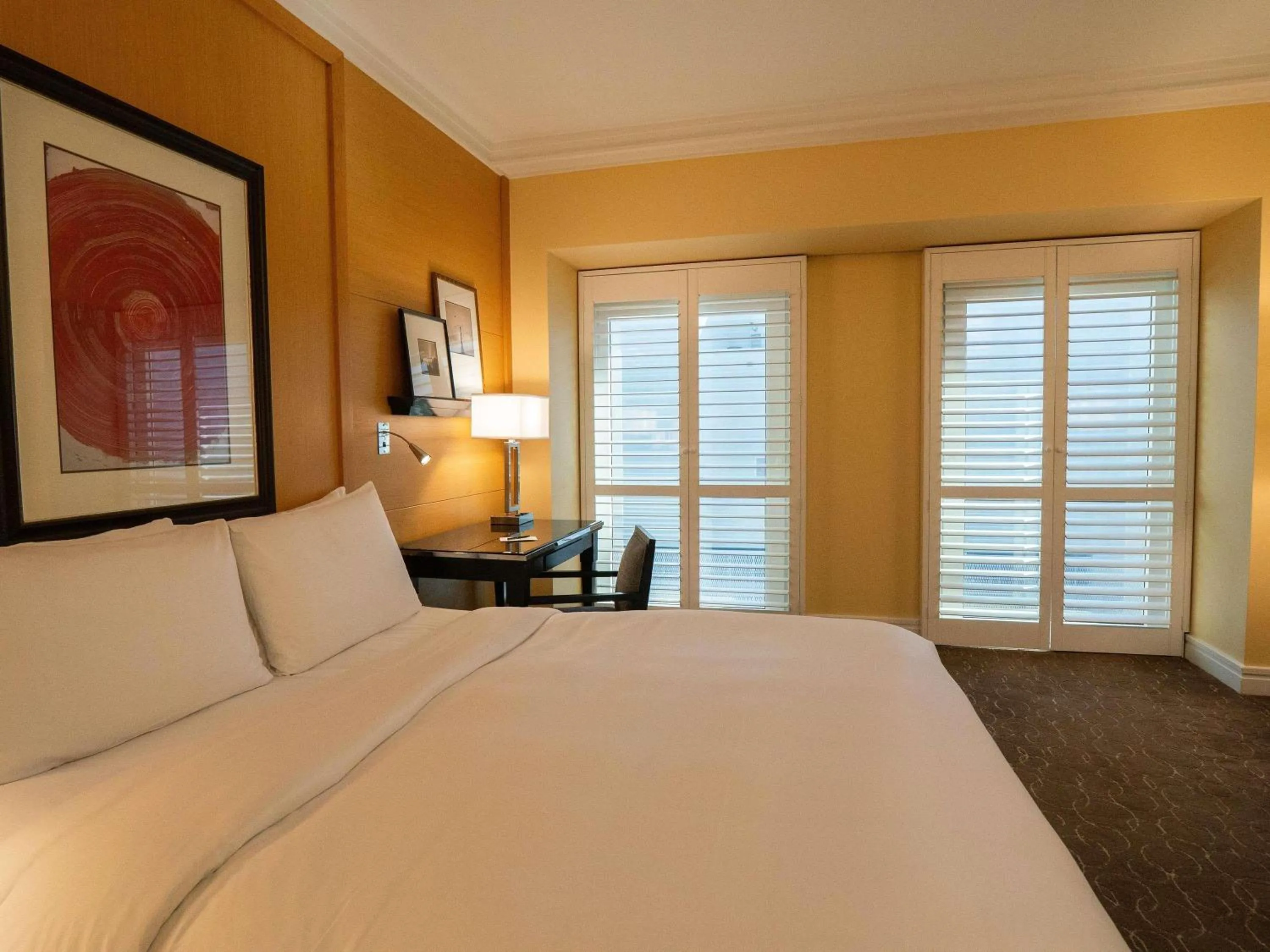 Bedroom, Bed in Hotel Sofitel Los Angeles at Beverly Hills