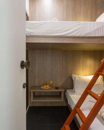 Bed in LOC HOSPITALITY Urban Den