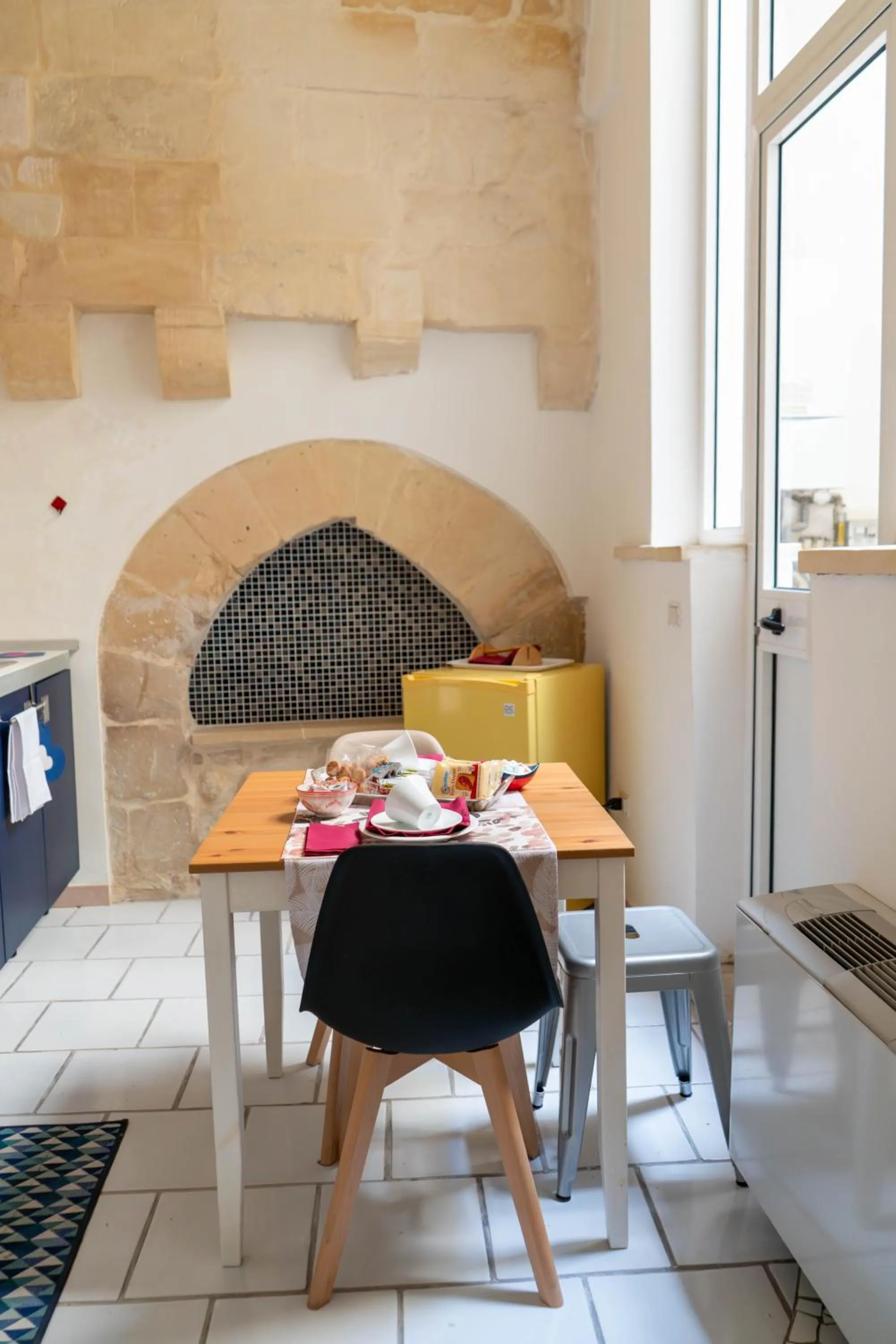 Dining area in B&B Corte dei Memoli di Margiotta Giuseppina
