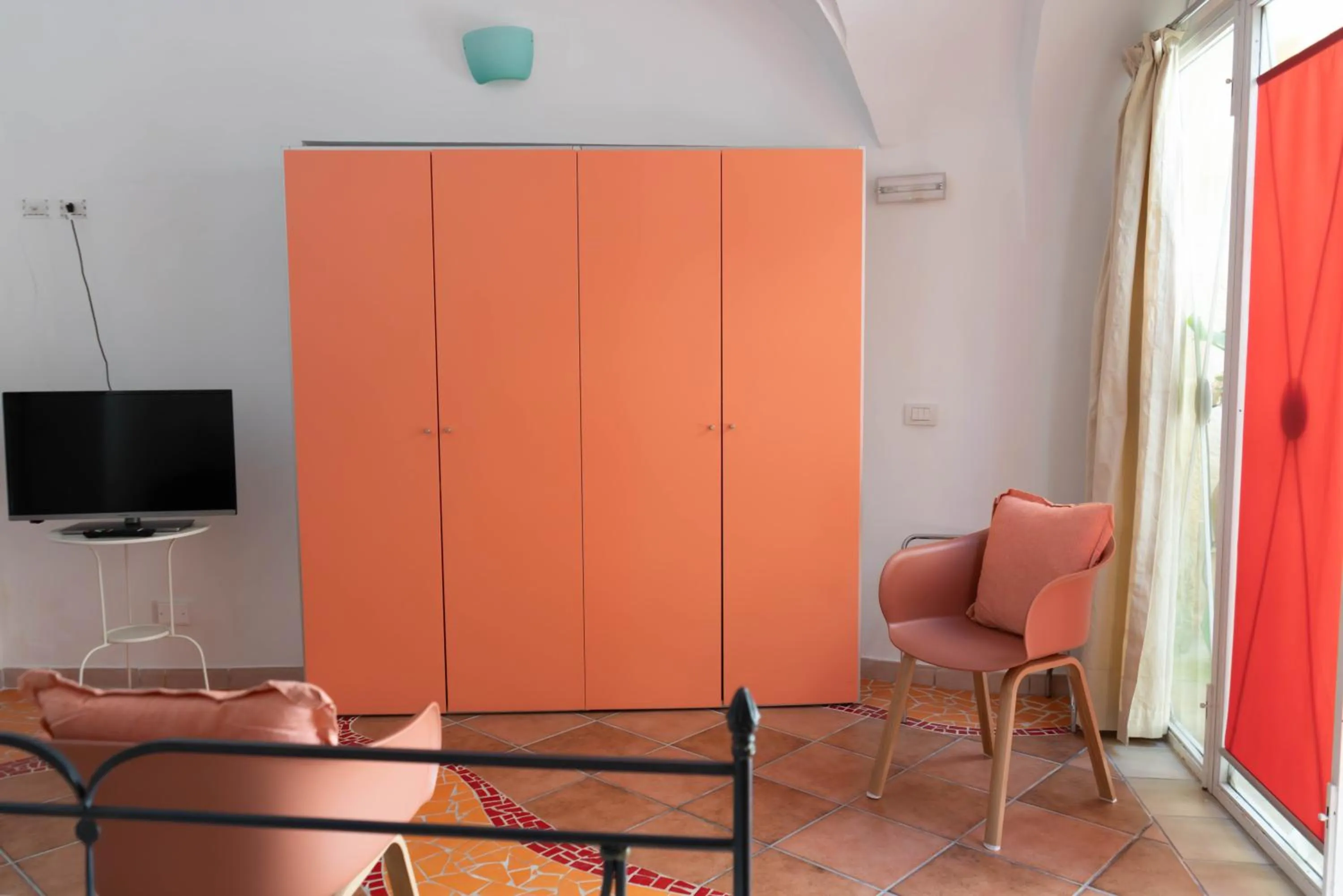 wardrobe in B&B Corte dei Memoli di Margiotta Giuseppina