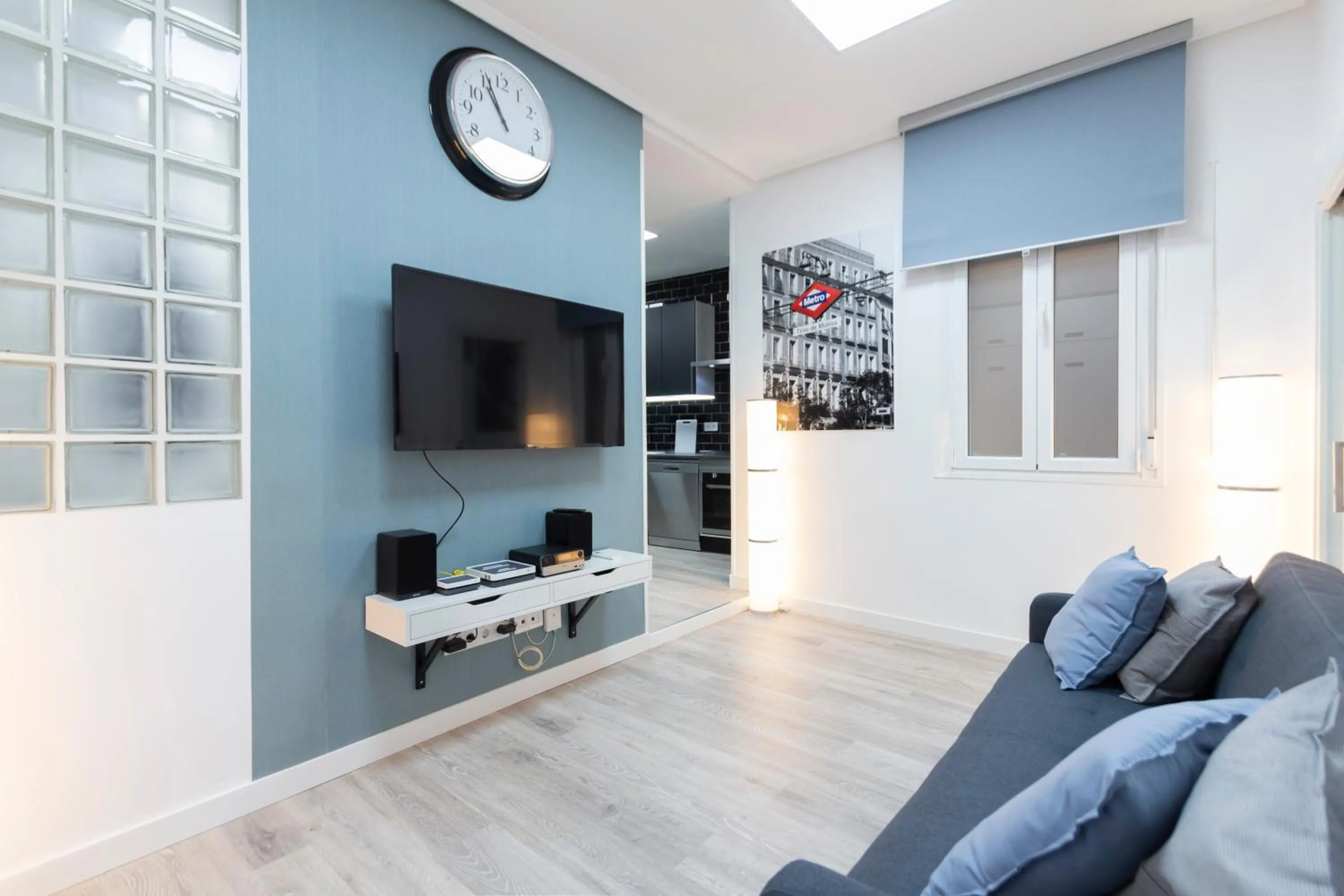 TV and multimedia in Plaza Mayor Apartment