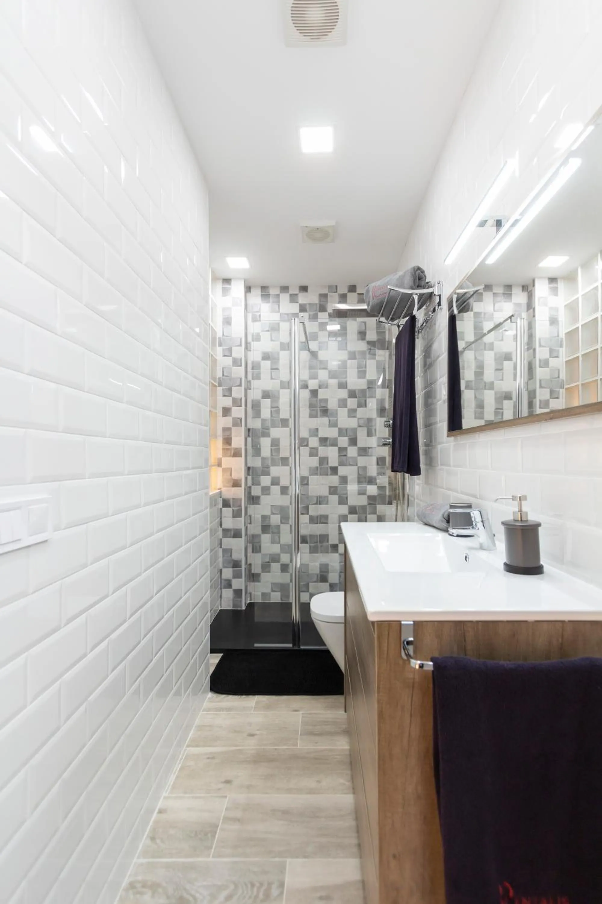 Bathroom in Plaza Mayor Apartment