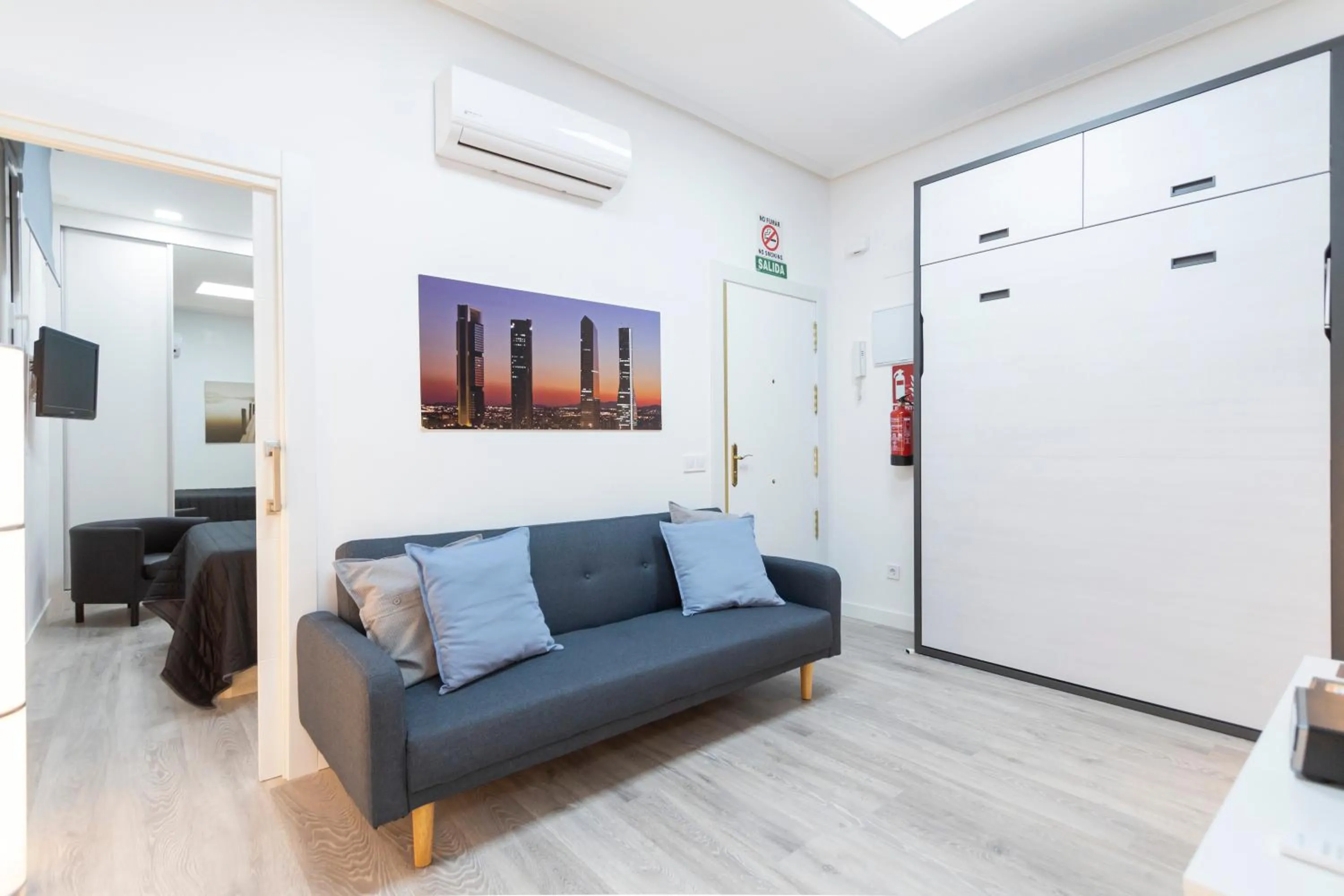 Living room in Plaza Mayor Apartment