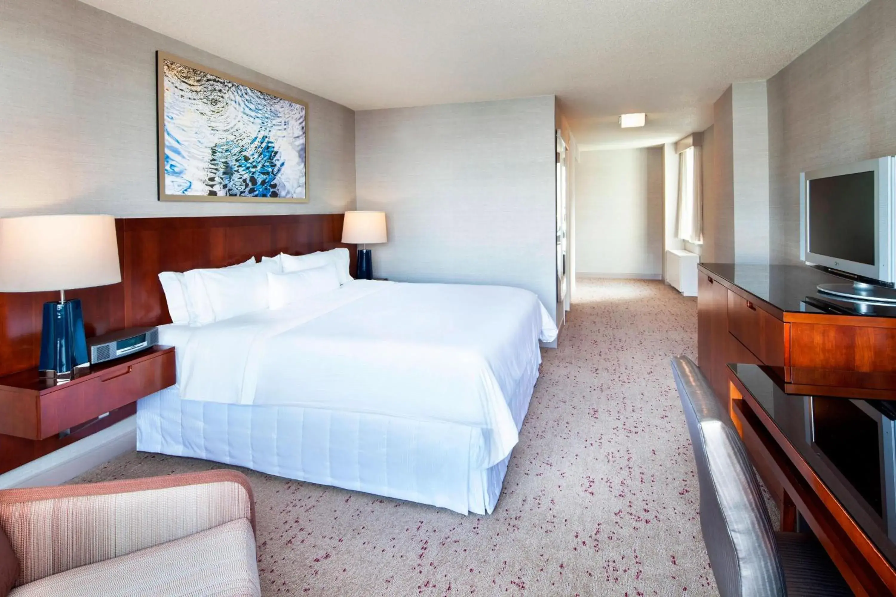 King Room with City View - Hearing Accessible in The Westin Arlington King Room with City View - Hearing Accessible in The Westin Arlington