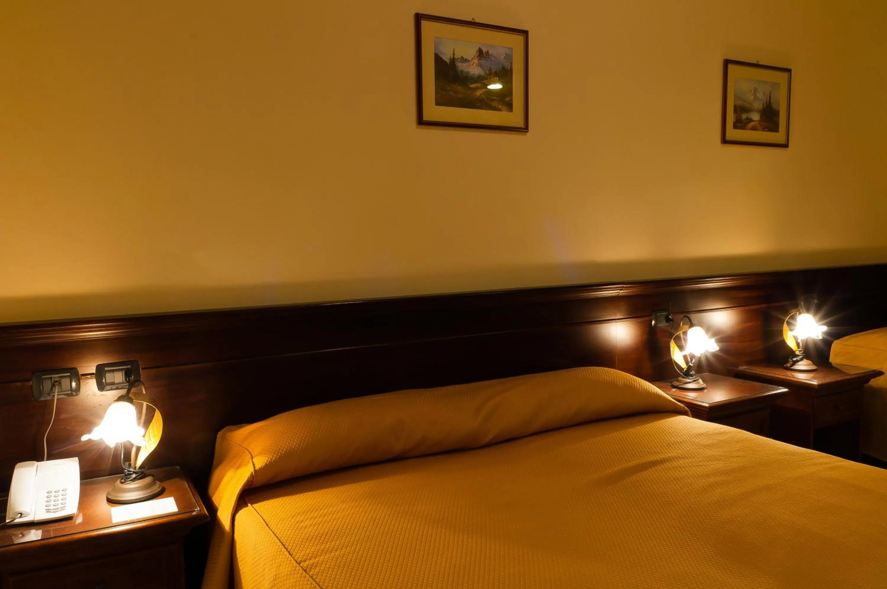 Photo of the whole room, Bed in Mediterraneo